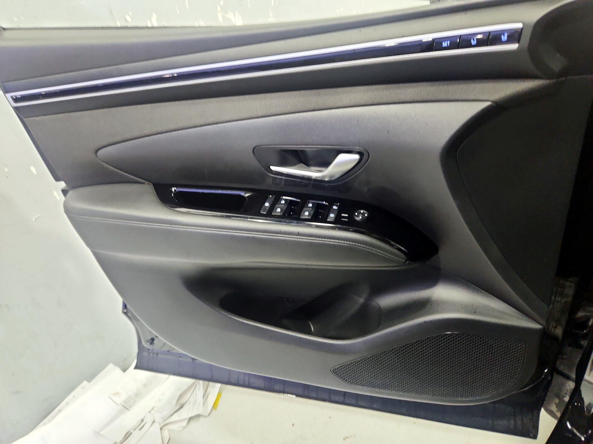 Thumbnail: 2022 Hyundai Tucson - 12