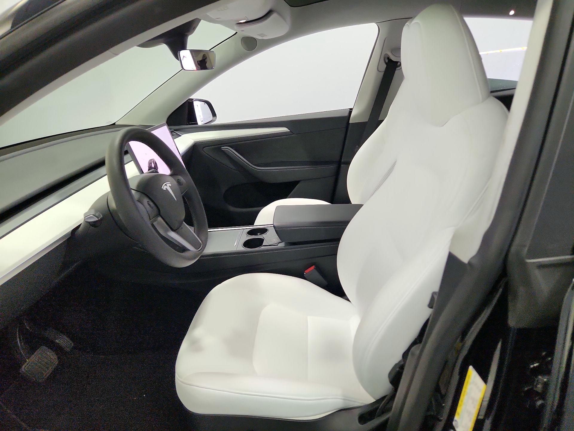 Thumbnail: 2024 Tesla Model Y - 11