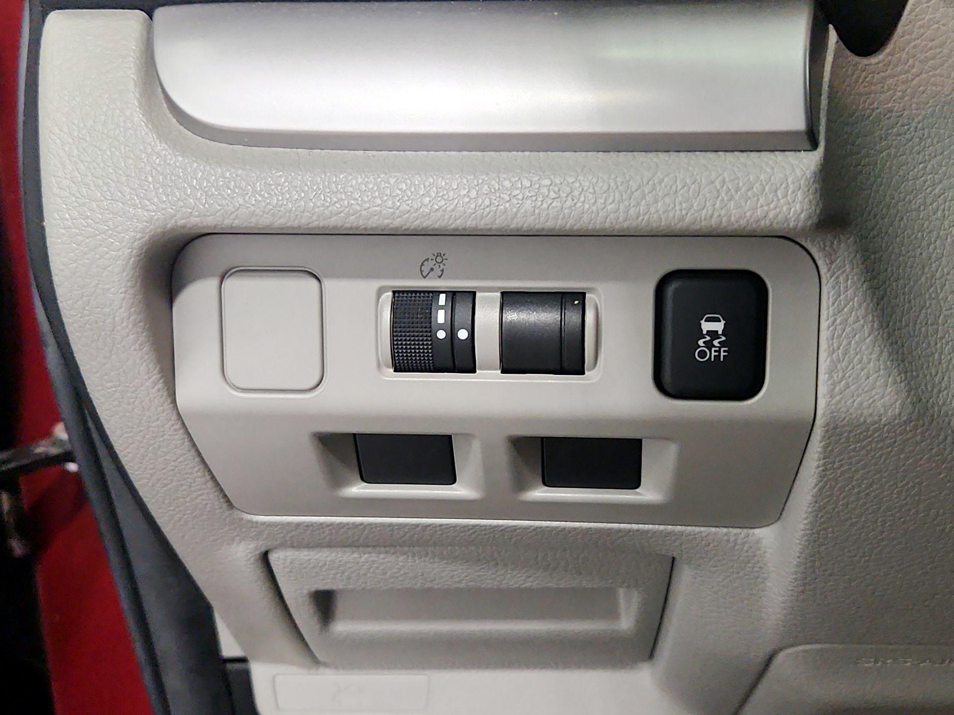 Thumbnail: 2016 Subaru Forester - 13