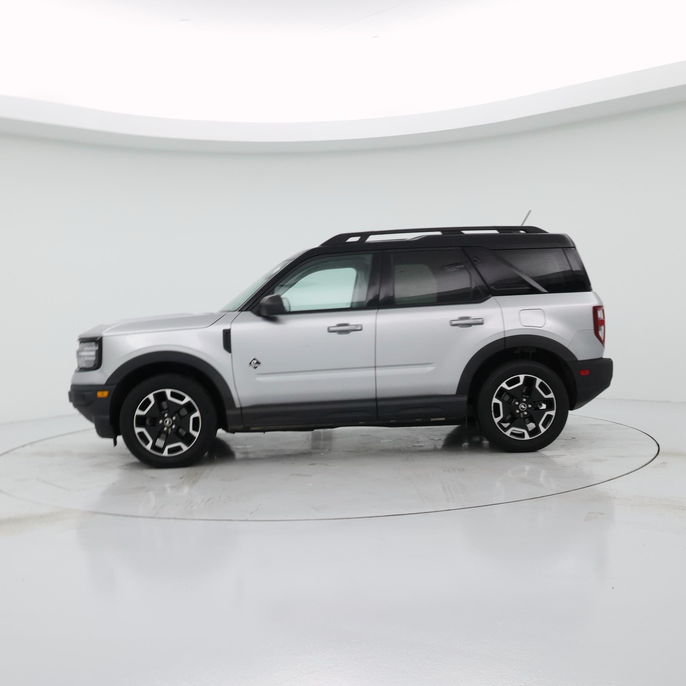 Thumbnail: 2022 Ford Bronco Sport - 3