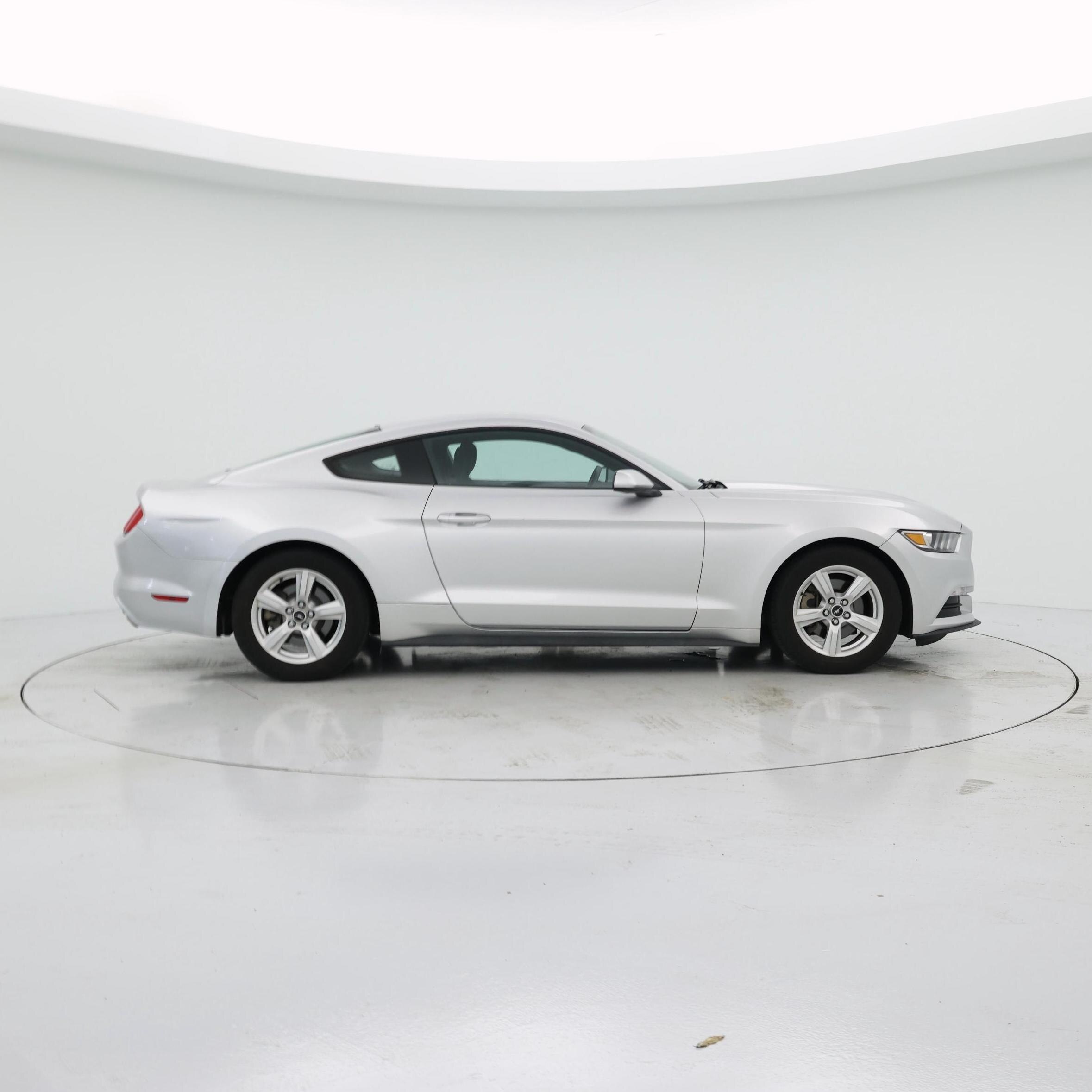 Thumbnail: 2017 Ford Mustang - 7