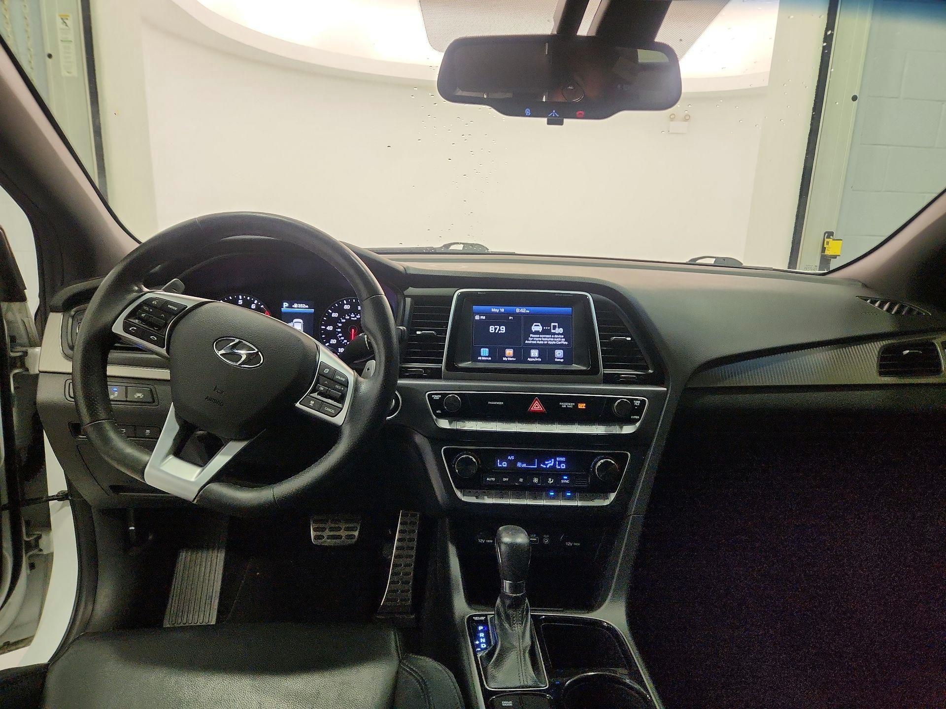 Thumbnail: 2019 Hyundai Sonata - 9