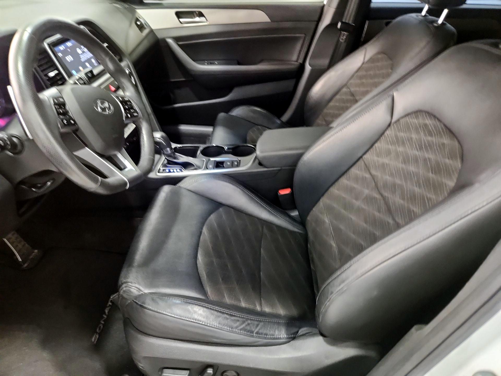 Thumbnail: 2019 Hyundai Sonata - 11