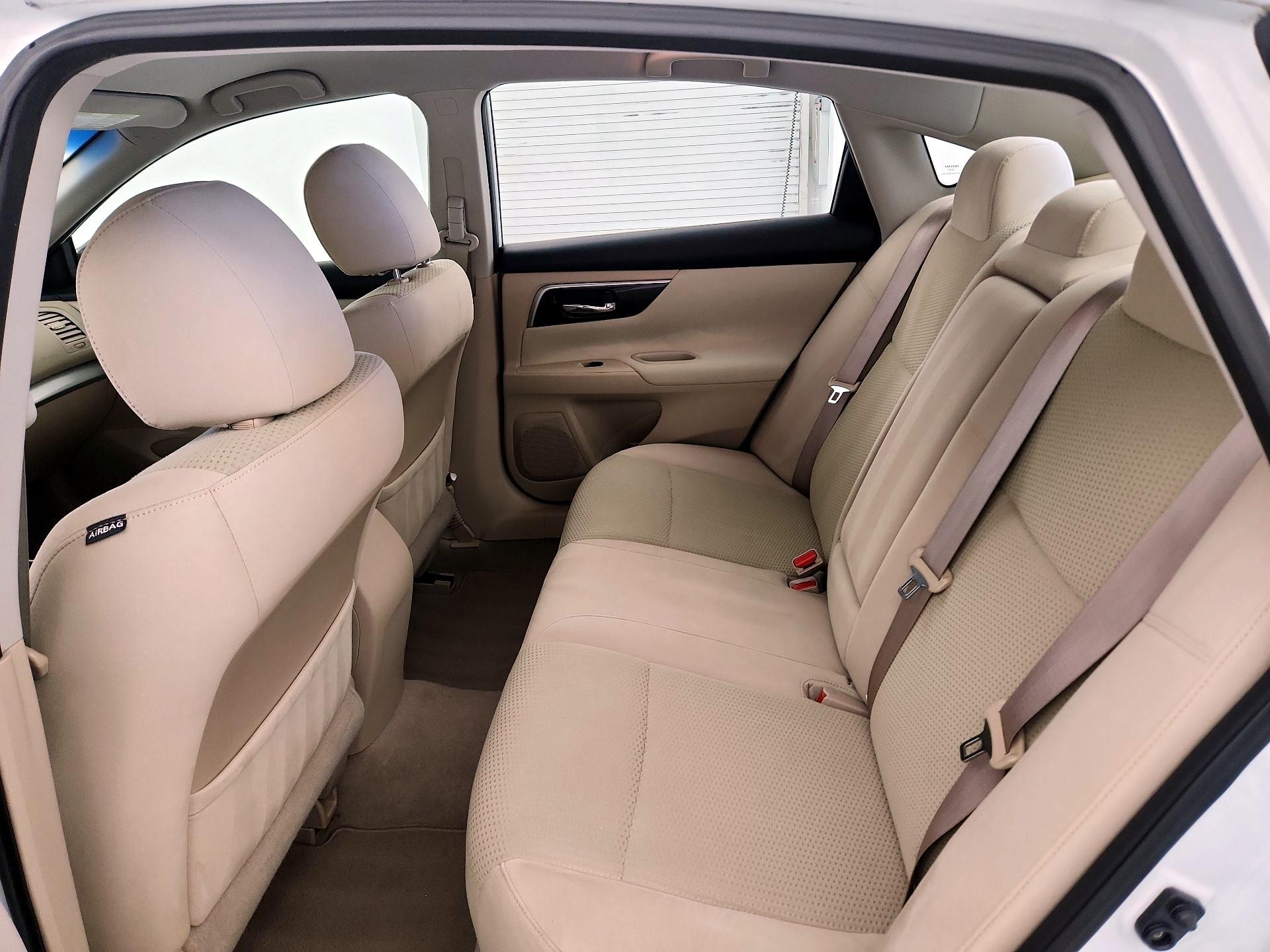 Thumbnail: 2014 Nissan Altima - 19