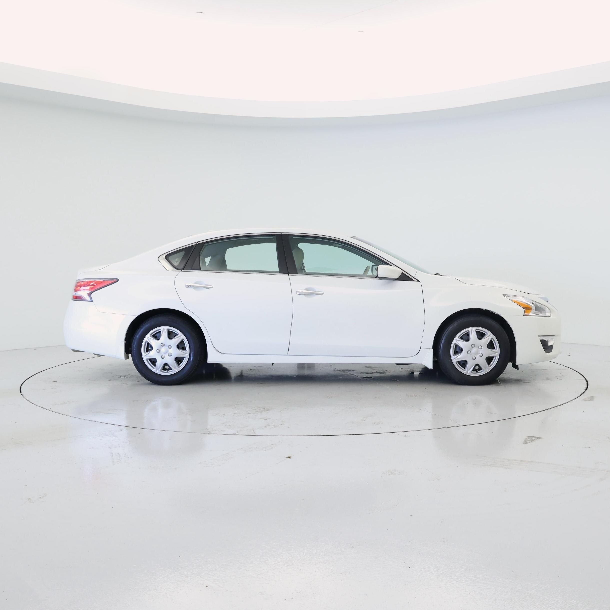 Thumbnail: 2014 Nissan Altima - 7