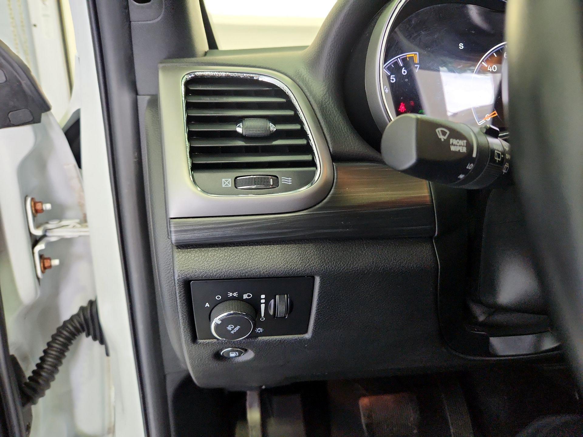 Thumbnail: 2021 Jeep Grand Cherokee - 13