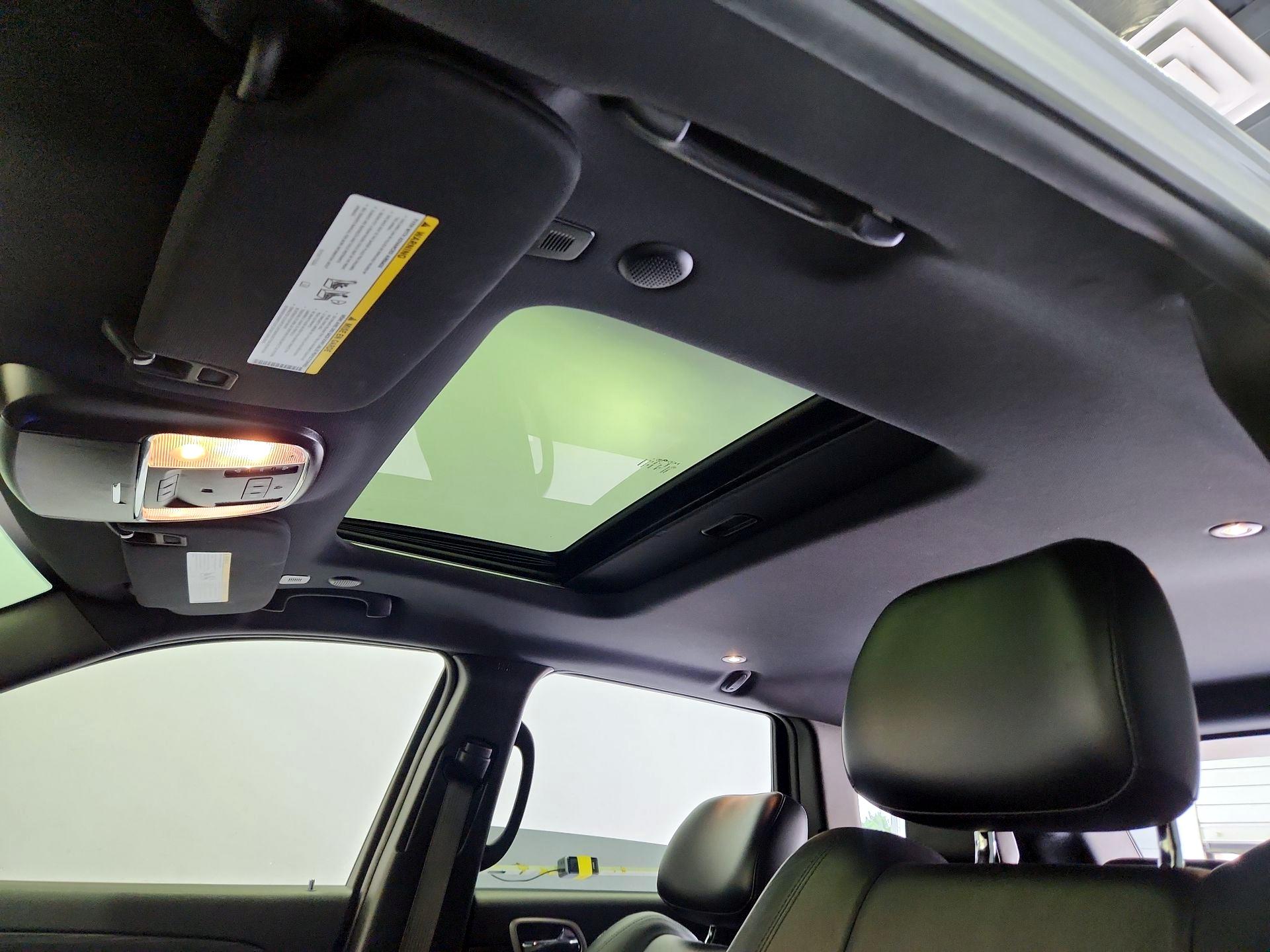 Thumbnail: 2021 Jeep Grand Cherokee - 20