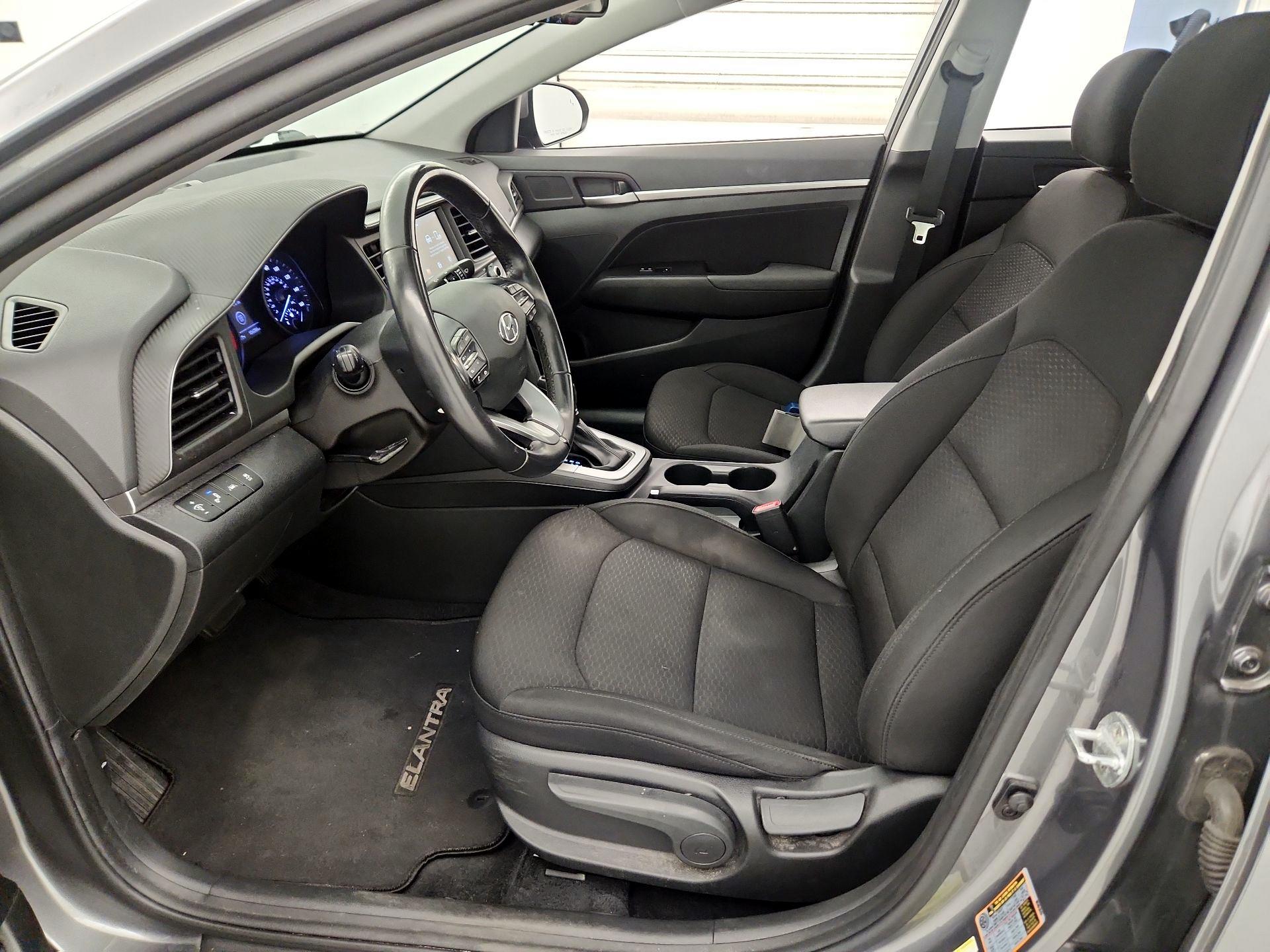 Thumbnail: 2020 Hyundai Elantra - 11