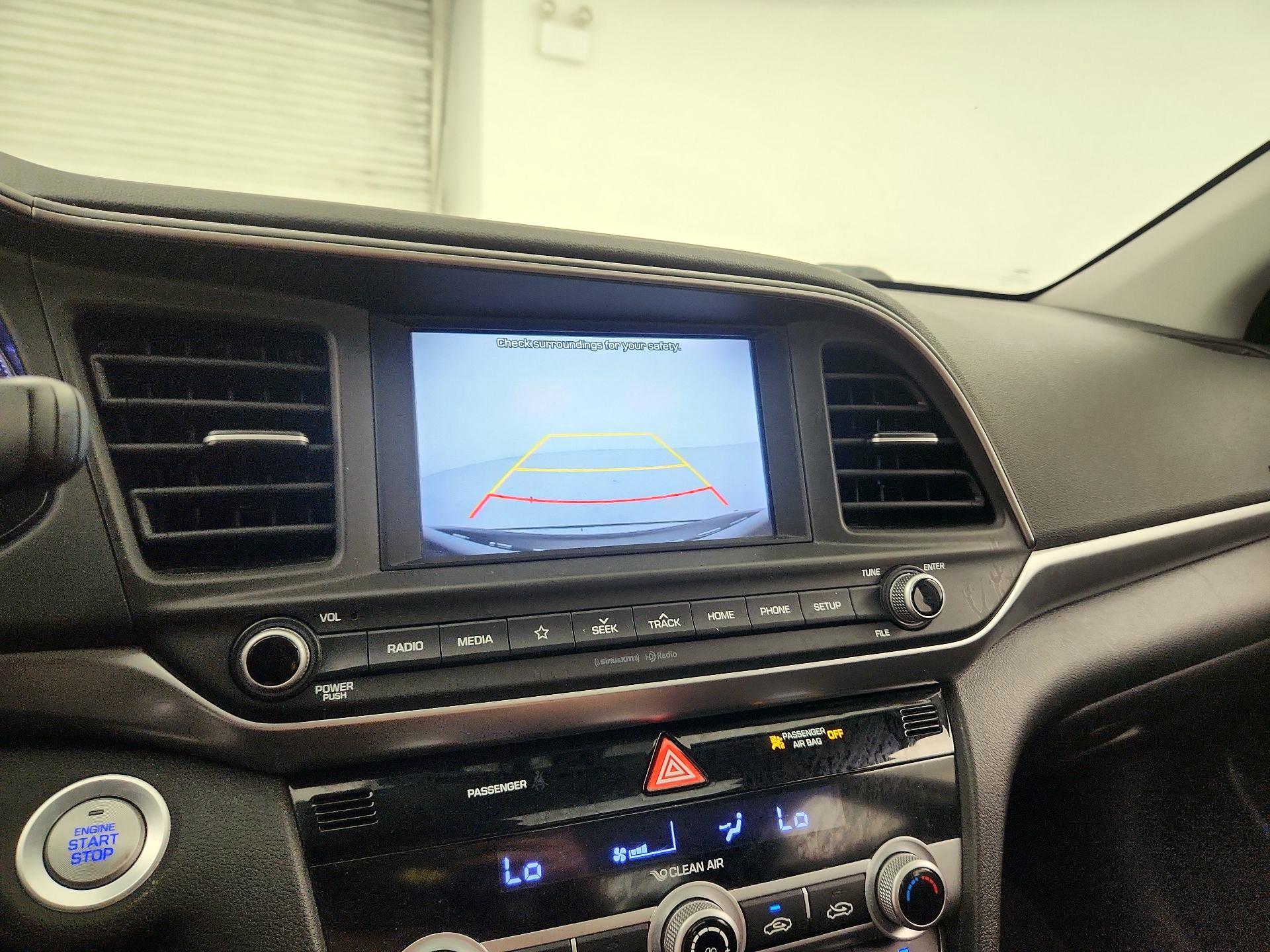 Thumbnail: 2020 Hyundai Elantra - 14