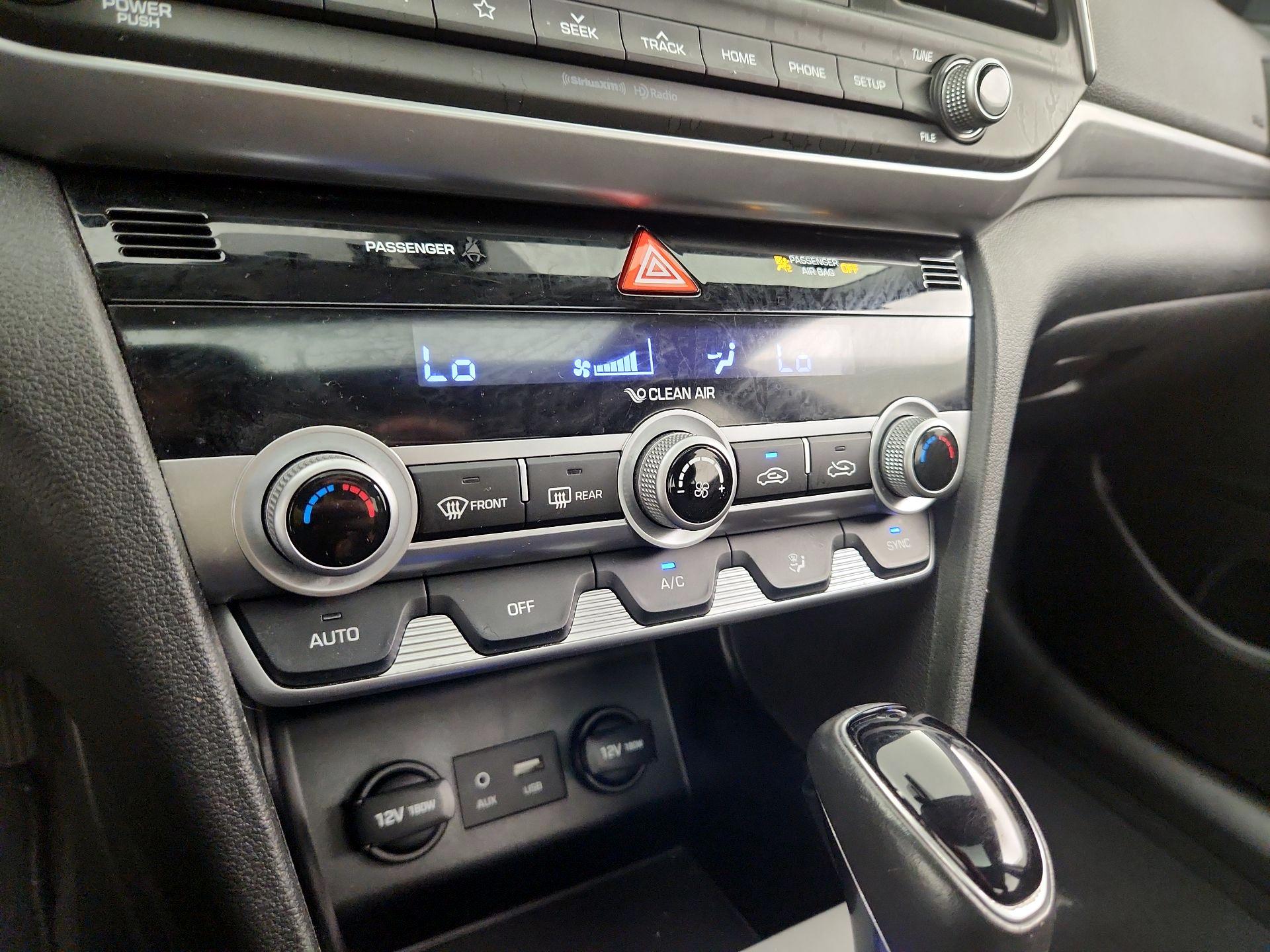 Thumbnail: 2020 Hyundai Elantra - 16
