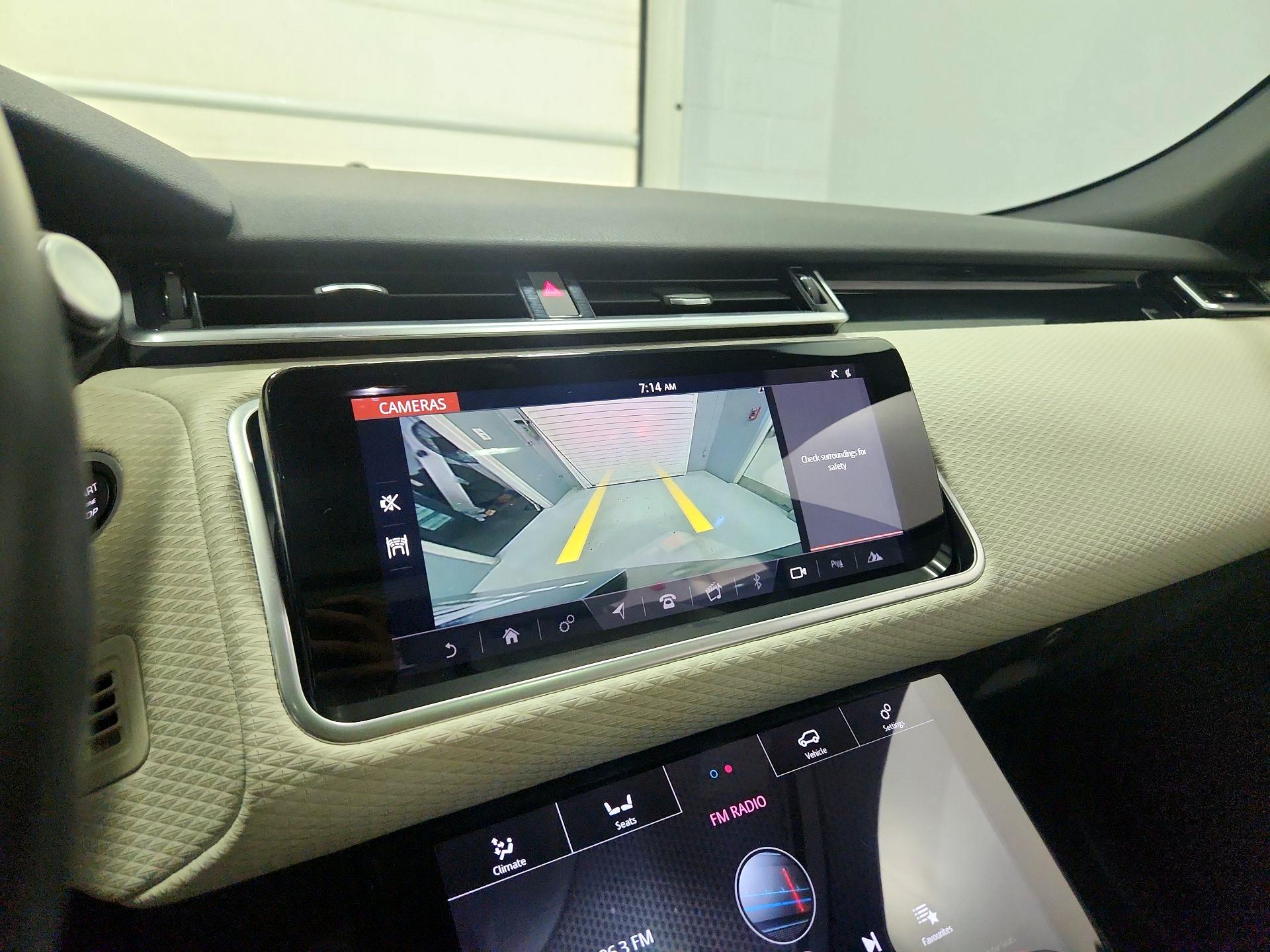 Thumbnail: 2020 Land Rover Range Rover Velar - 15