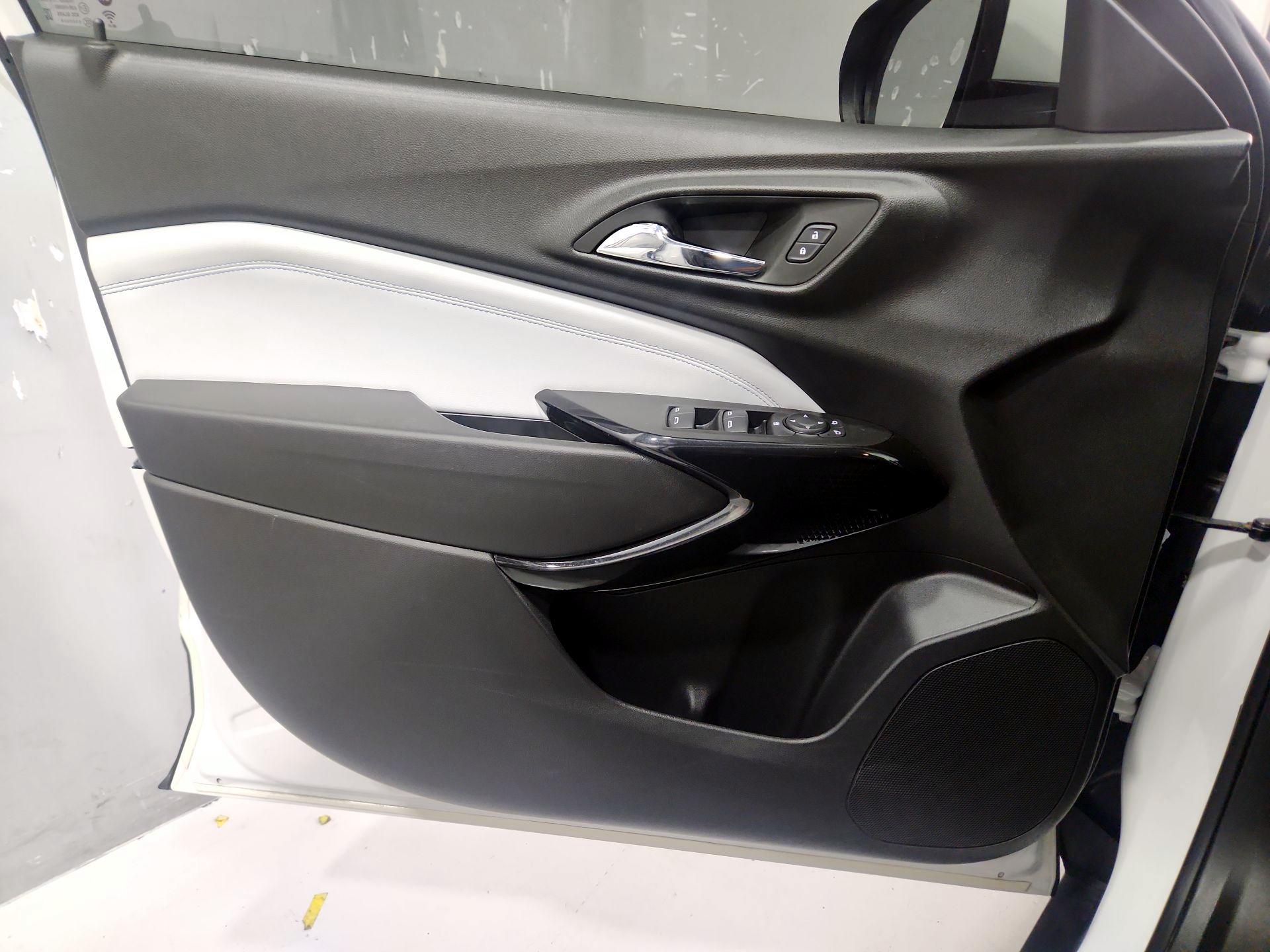 Thumbnail: 2024 Chevrolet Trax - 12