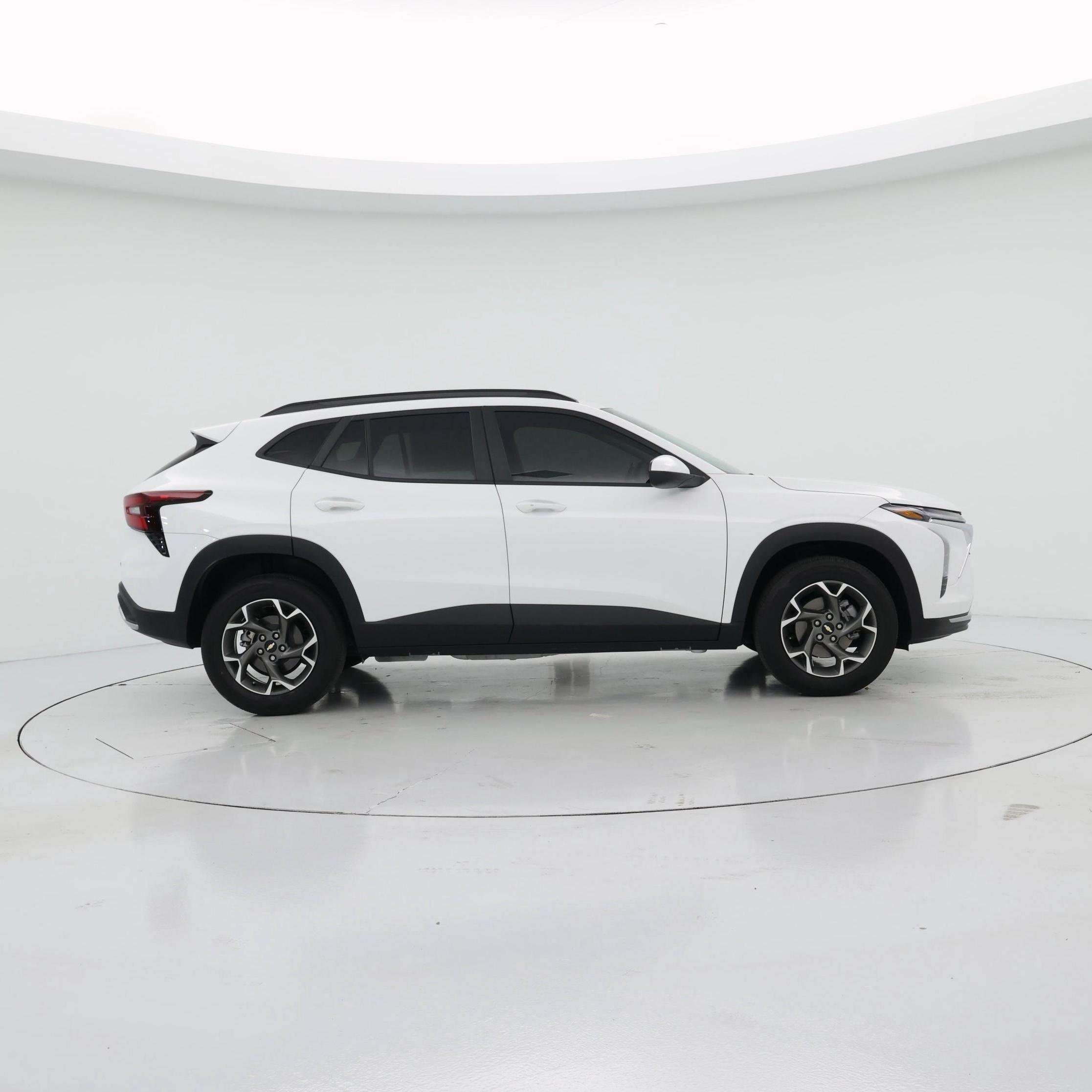 Thumbnail: 2024 Chevrolet Trax - 7