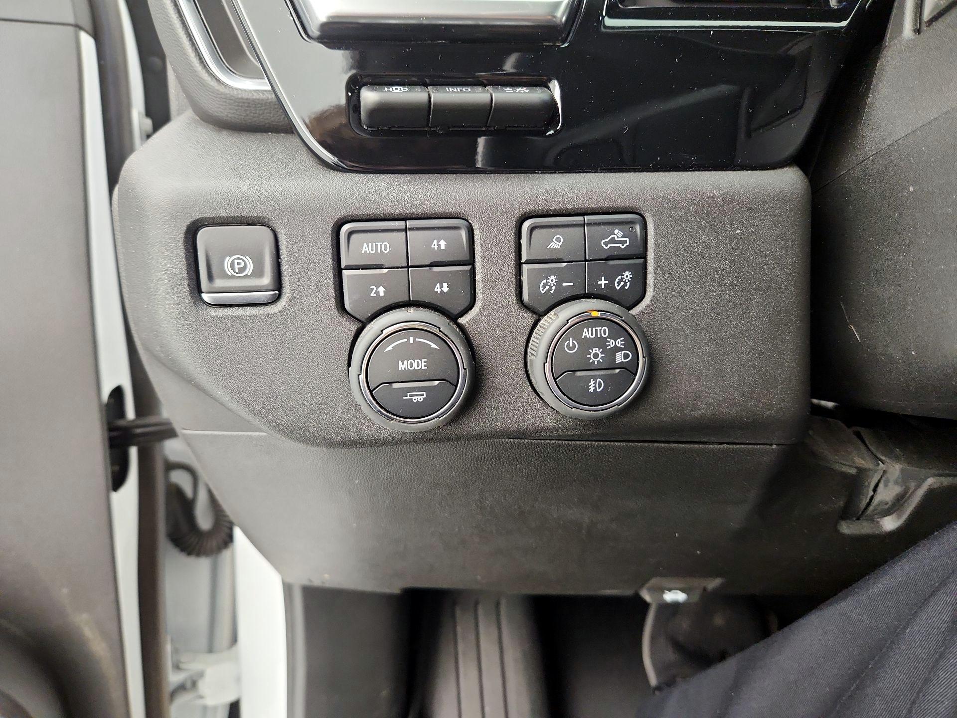 Thumbnail: 2024 Chevrolet Silverado 3500 - 13