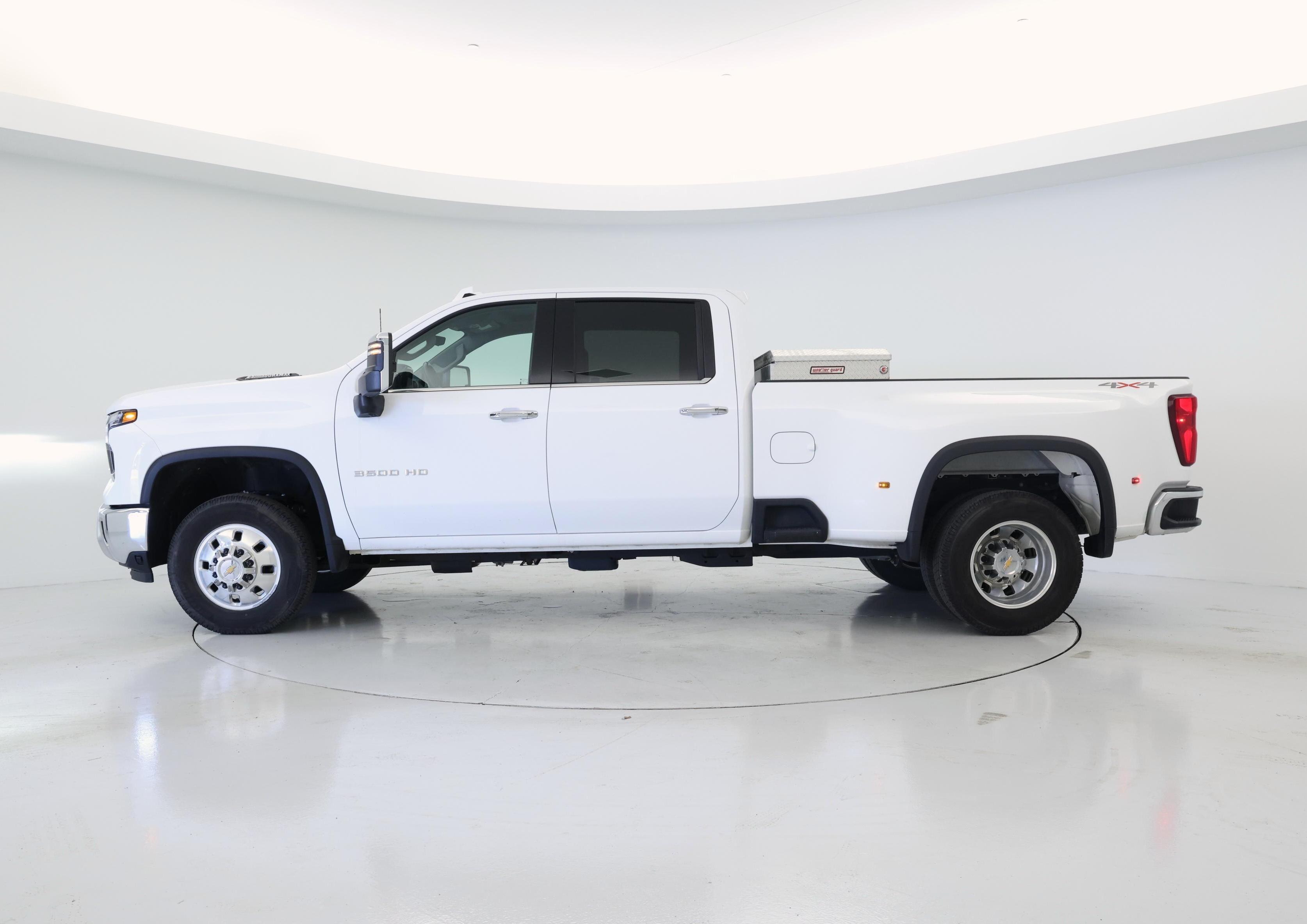 Thumbnail: 2024 Chevrolet Silverado 3500 - 3