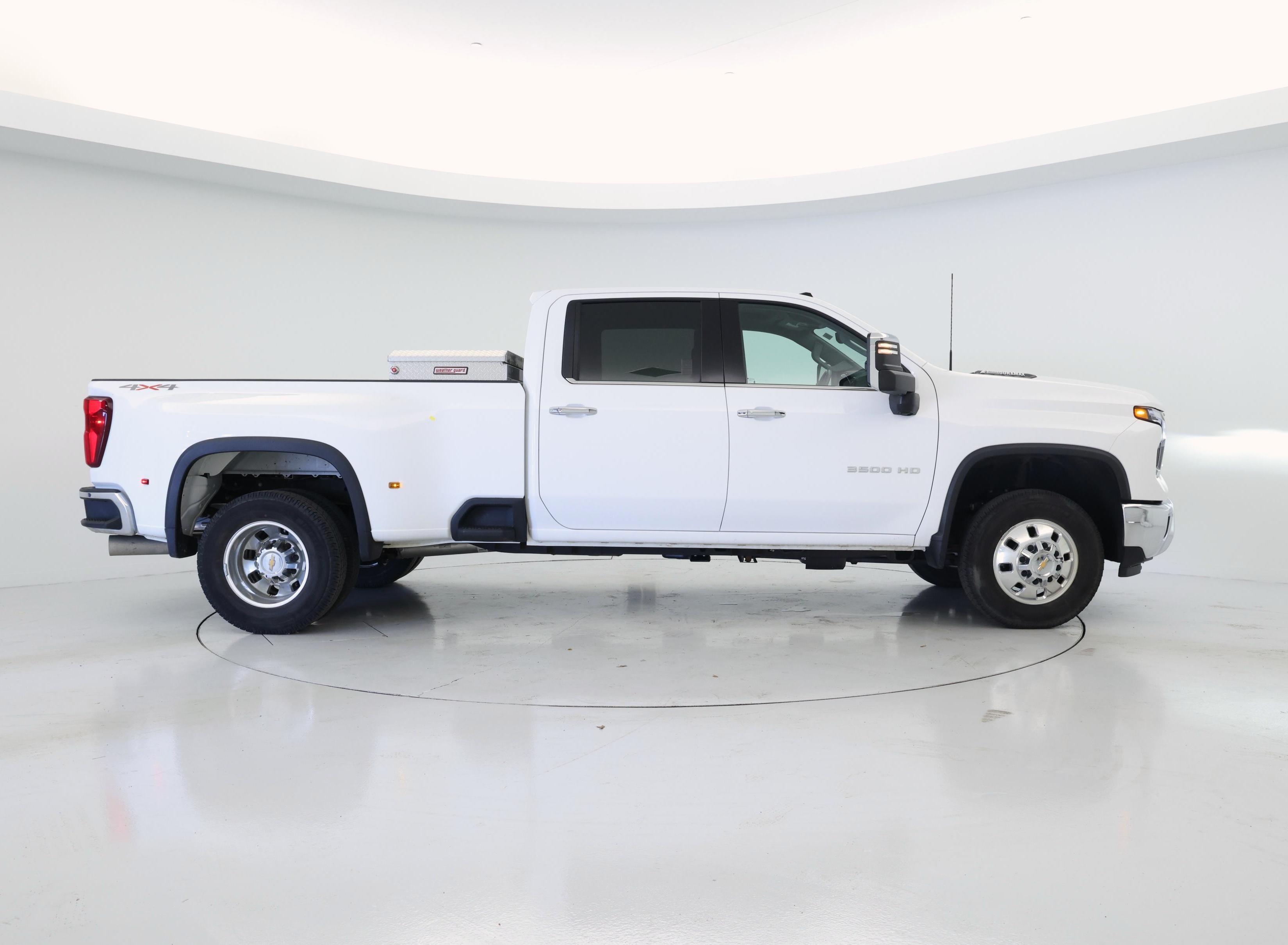 Thumbnail: 2024 Chevrolet Silverado 3500 - 7