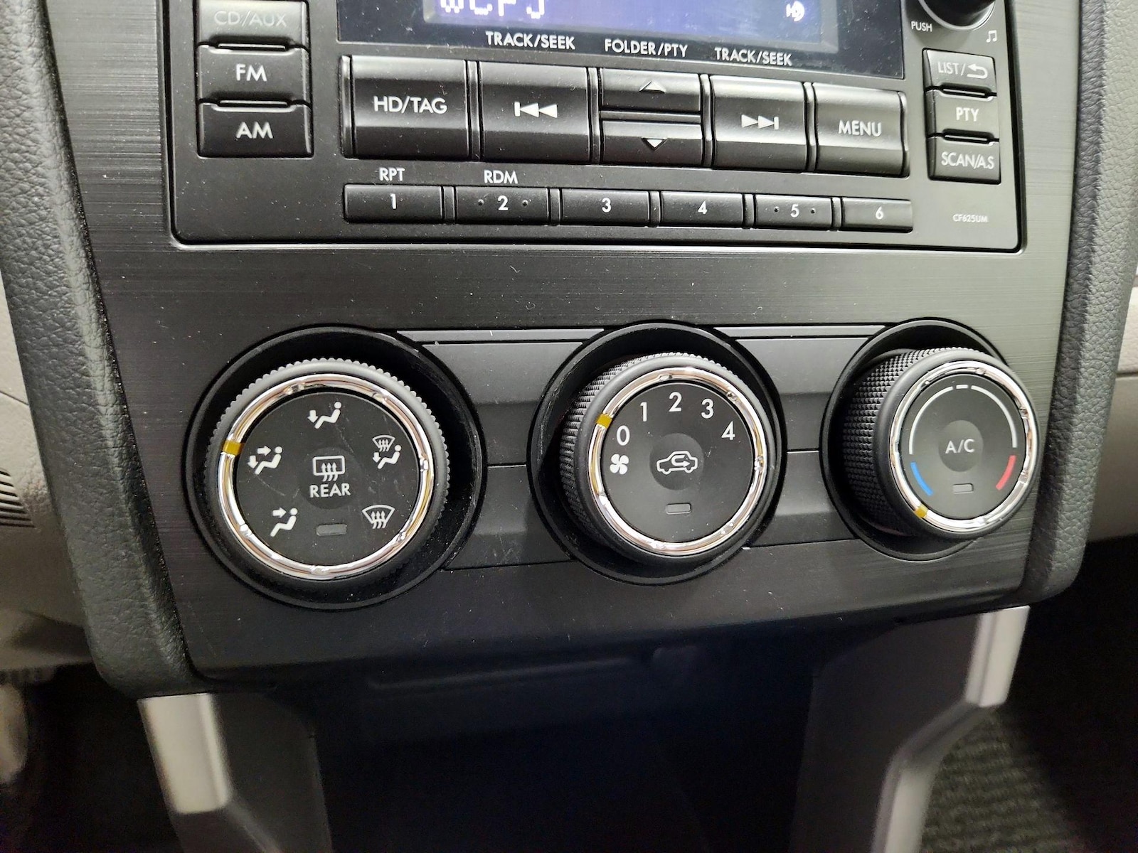 2015 Subaru Forester i Premium - Photo 17