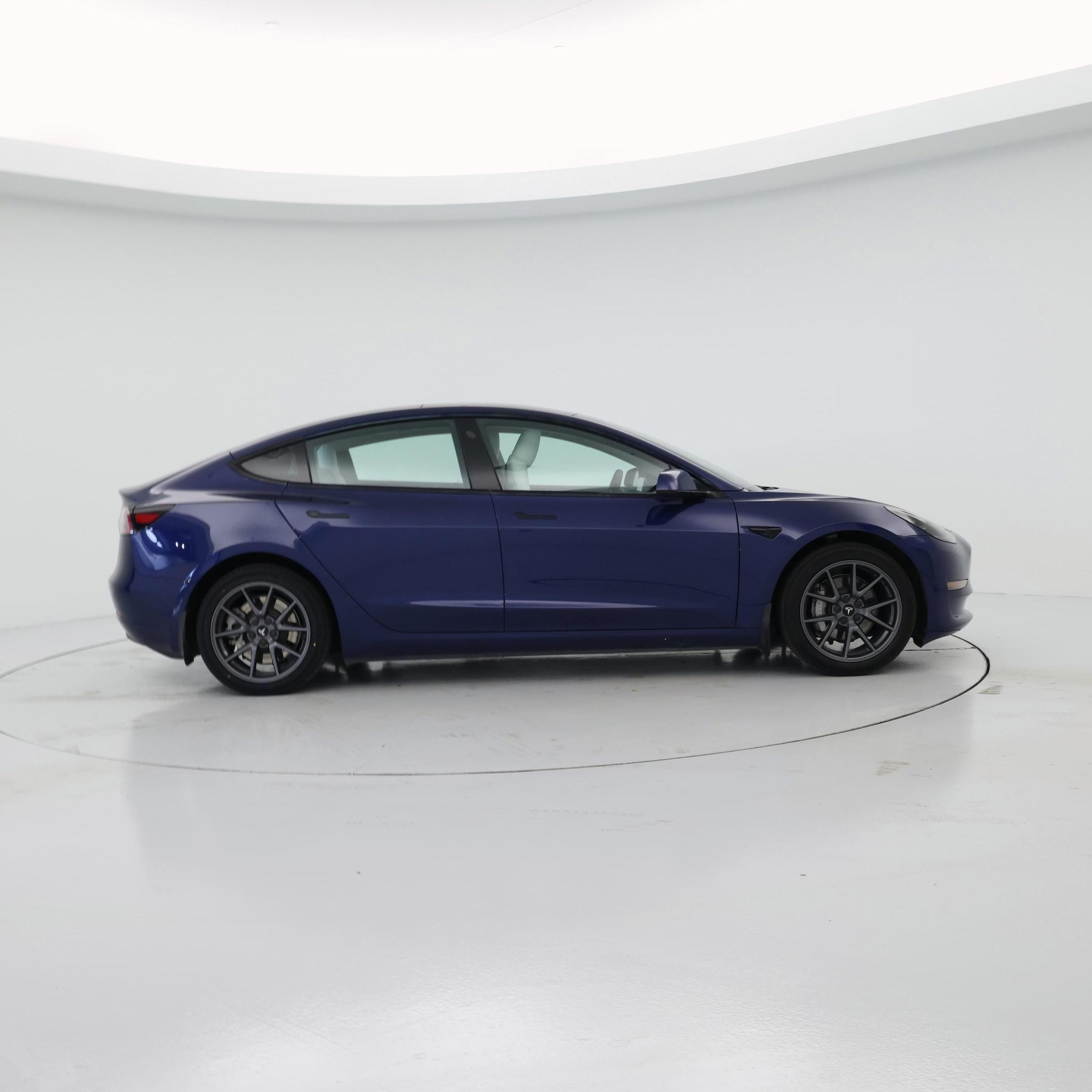 Thumbnail: 2023 Tesla Model 3 - 7