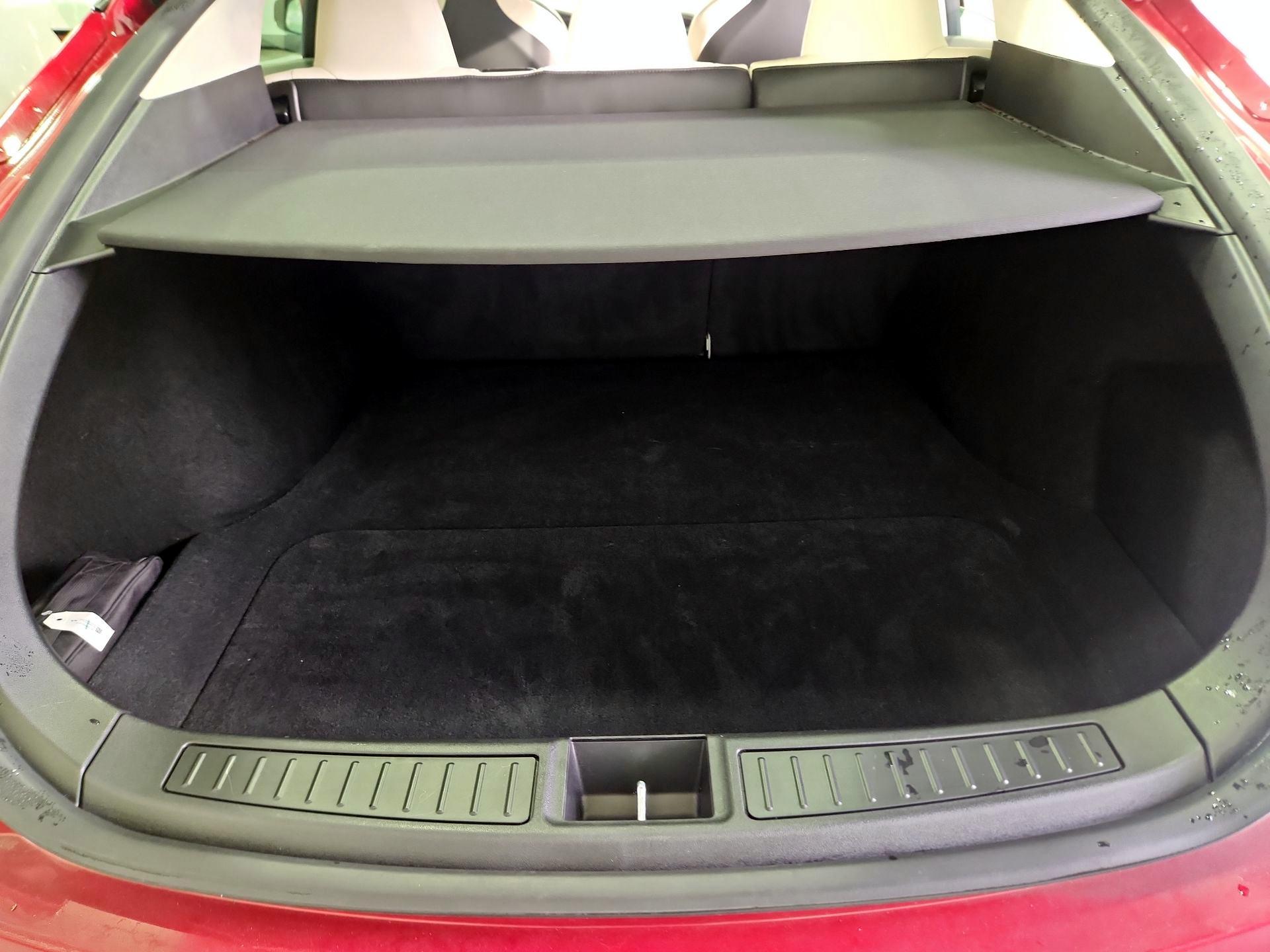 Thumbnail: 2019 Tesla Model S - 20