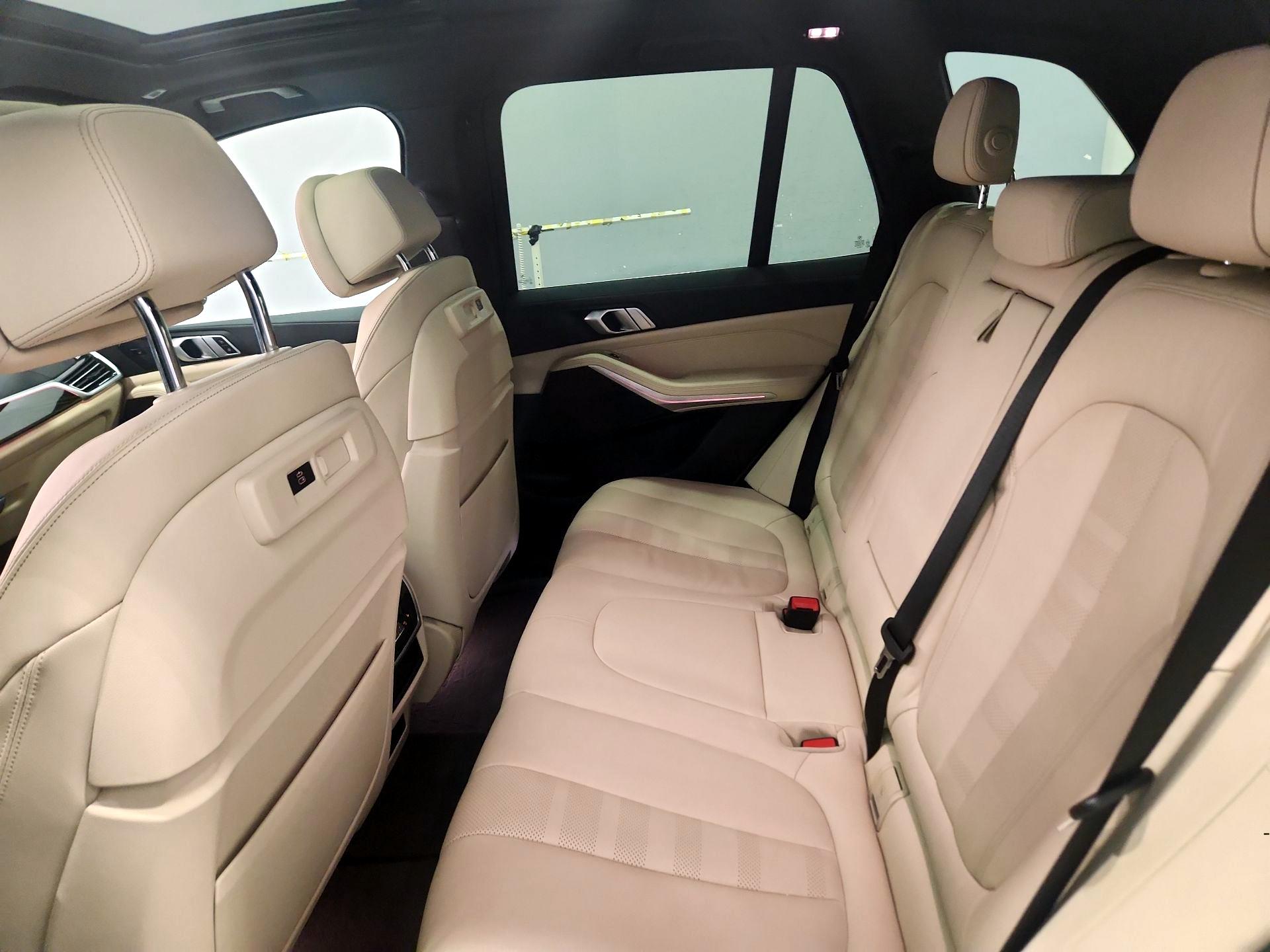 Thumbnail: 2021 BMW X5 - 20