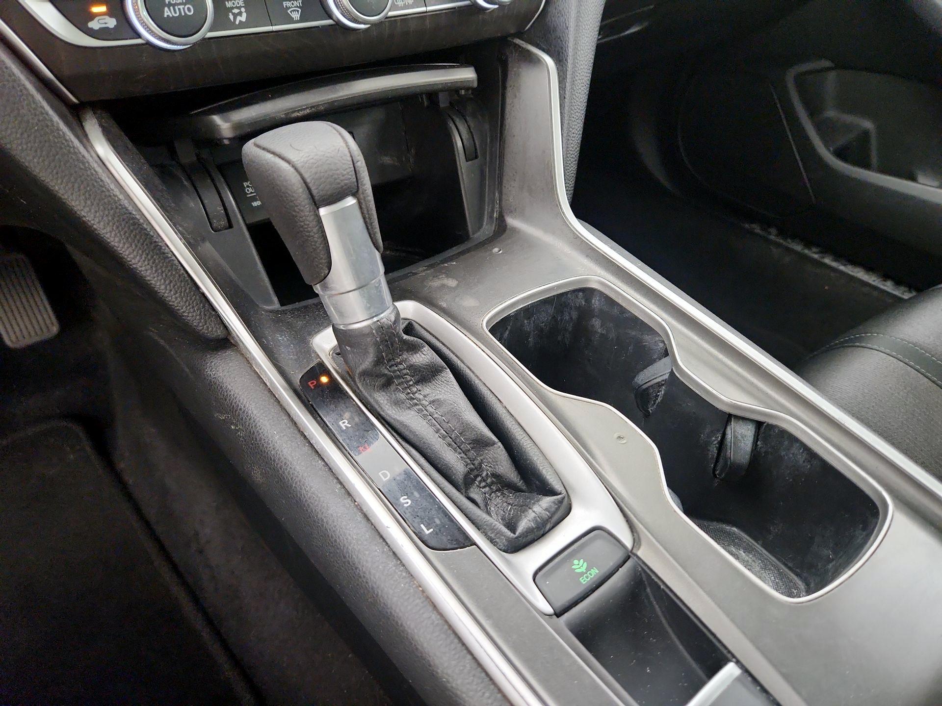 Thumbnail: 2019 Honda Accord - 17