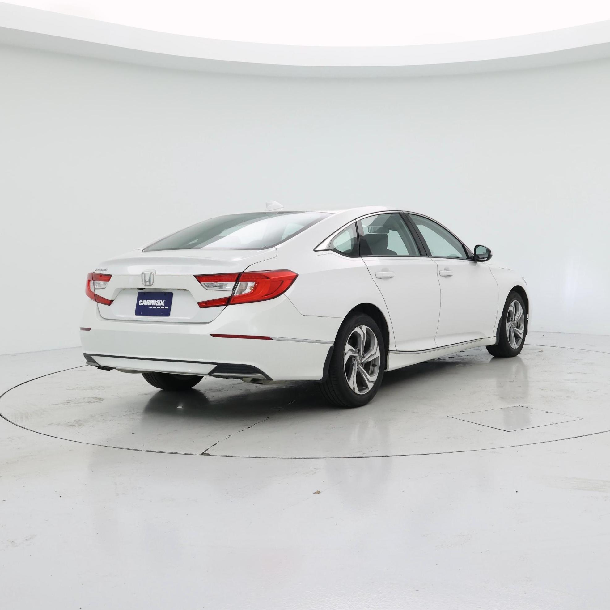 Thumbnail: 2019 Honda Accord - 8