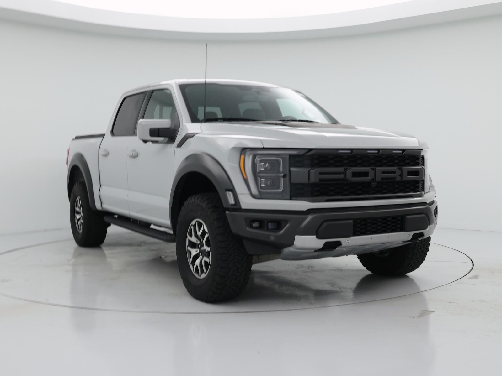 2023 Ford F-150 Raptor - Photo 2