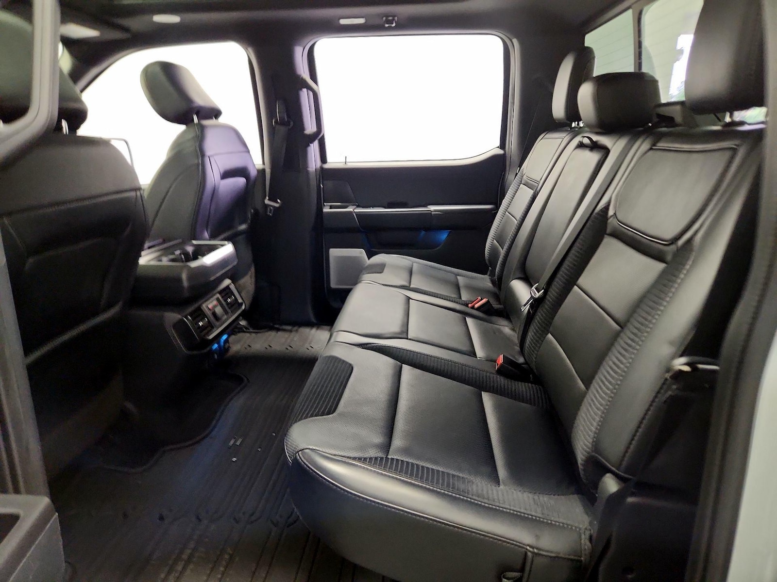 2023 Ford F-150 Raptor - Photo 22