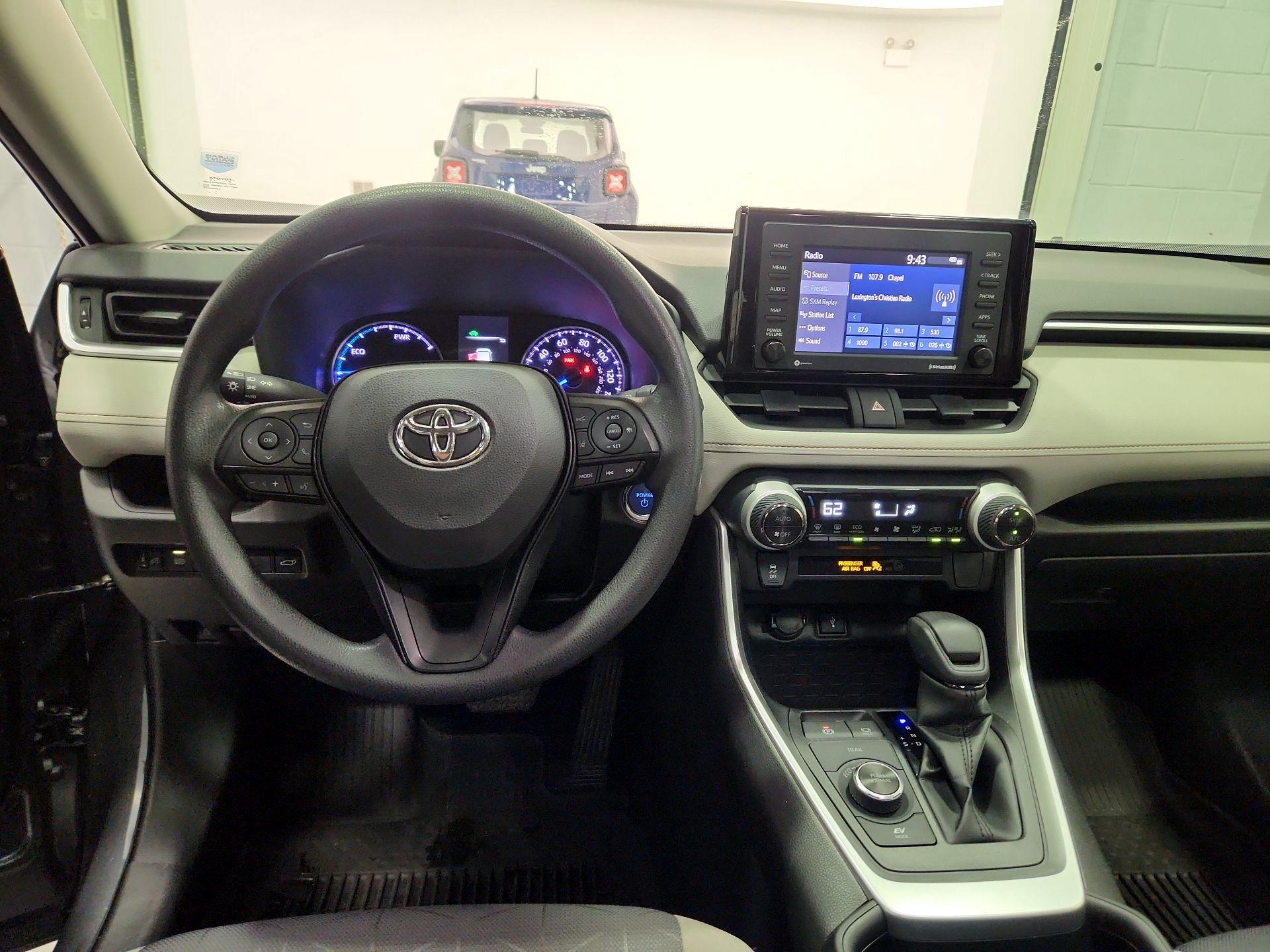 Thumbnail: 2022 Toyota RAV4 - 9