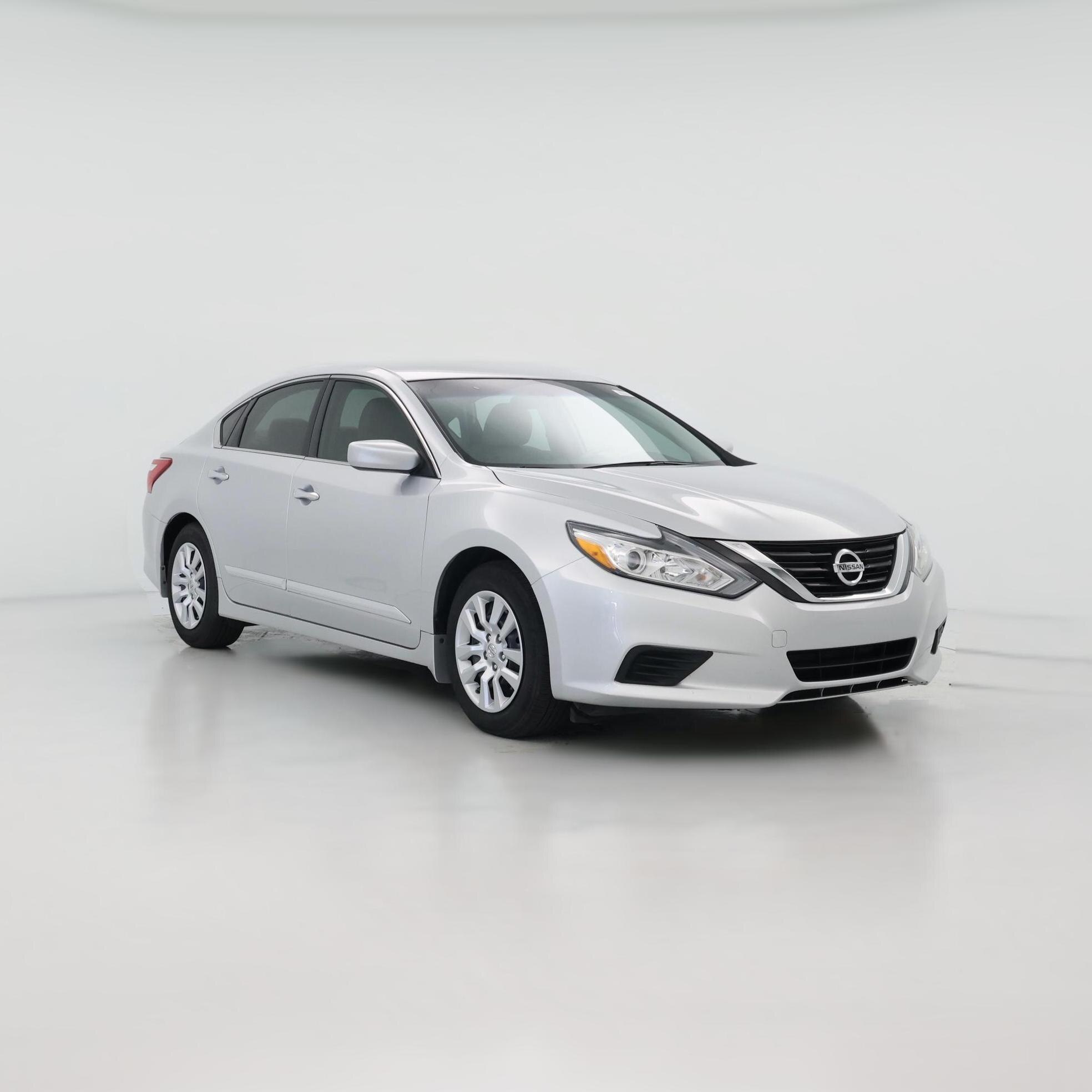 Thumbnail: 2016 Nissan Altima - 1