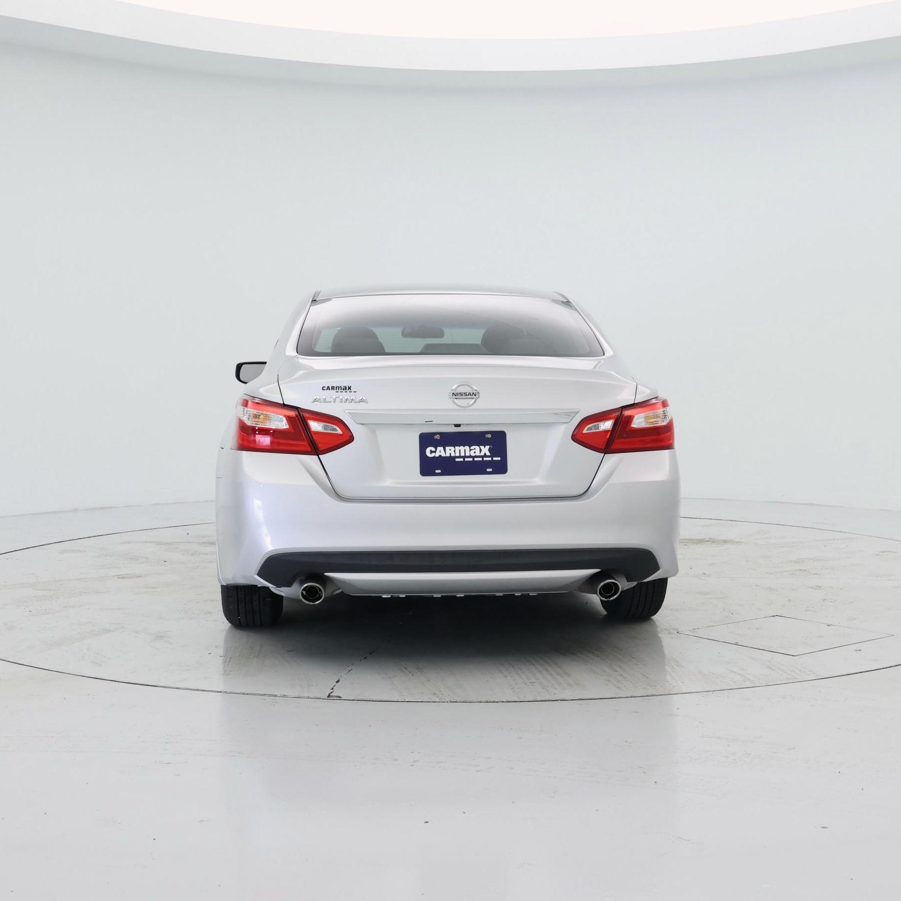 Thumbnail: 2016 Nissan Altima - 6