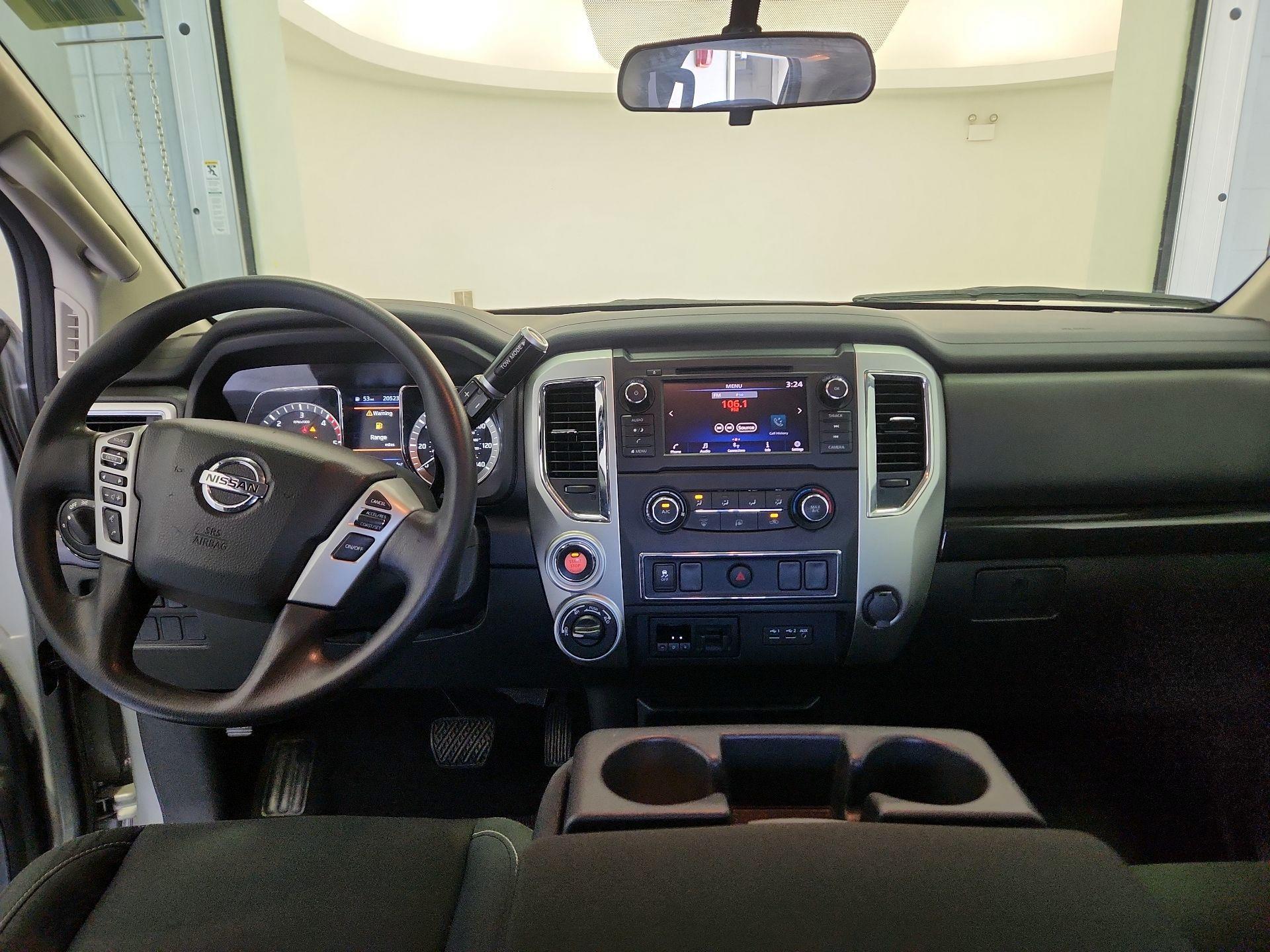Thumbnail: 2019 Nissan Titan - 9