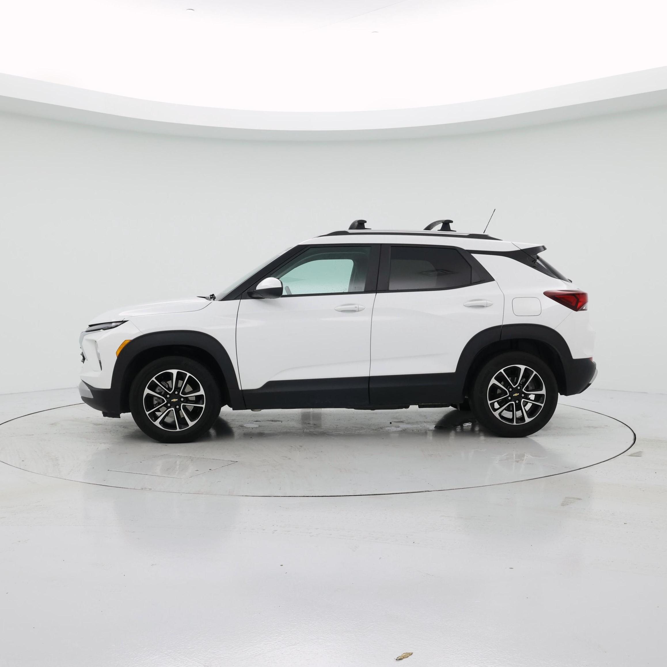Thumbnail: 2024 Chevrolet TrailBlazer - 3