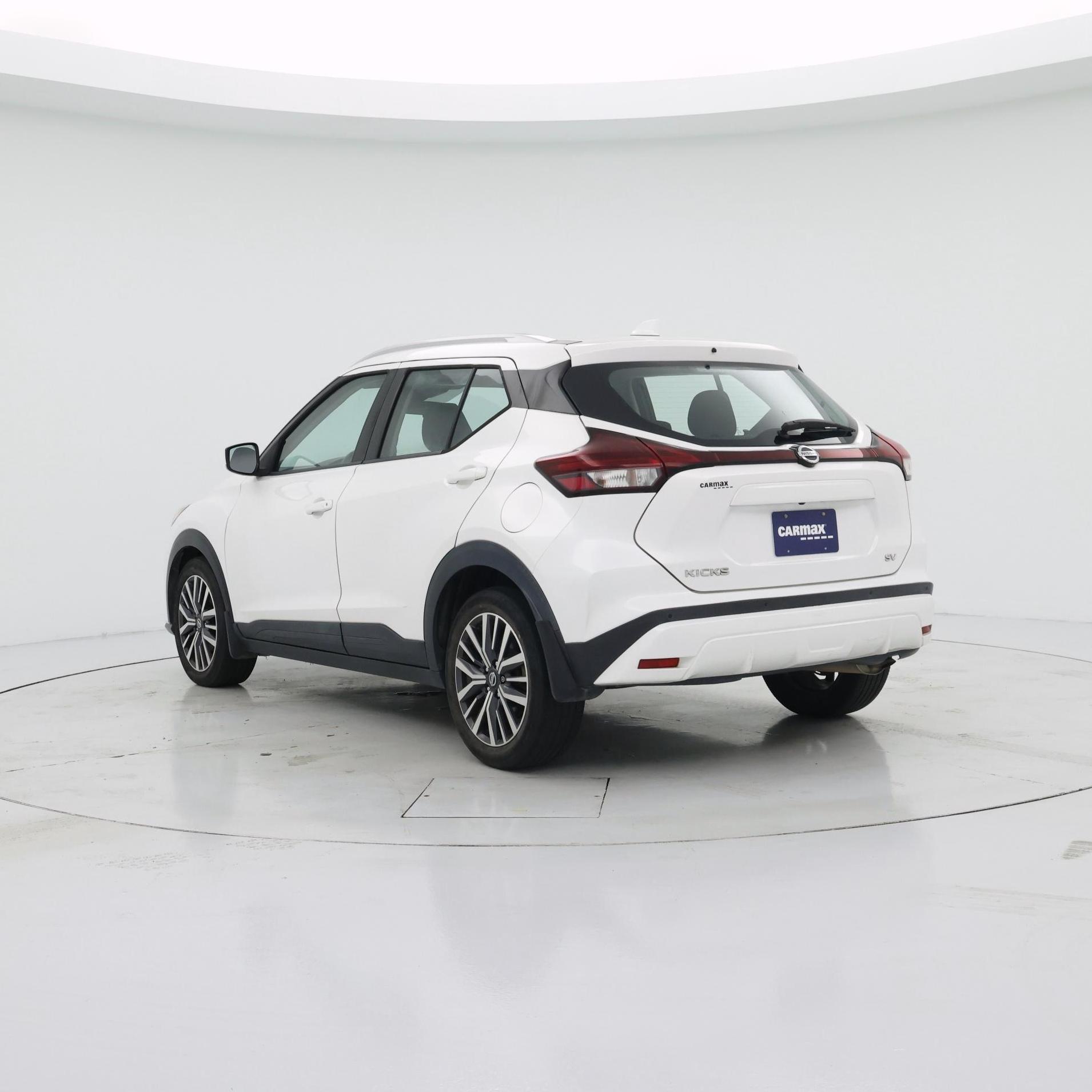 Thumbnail: 2021 Nissan Kicks - 2