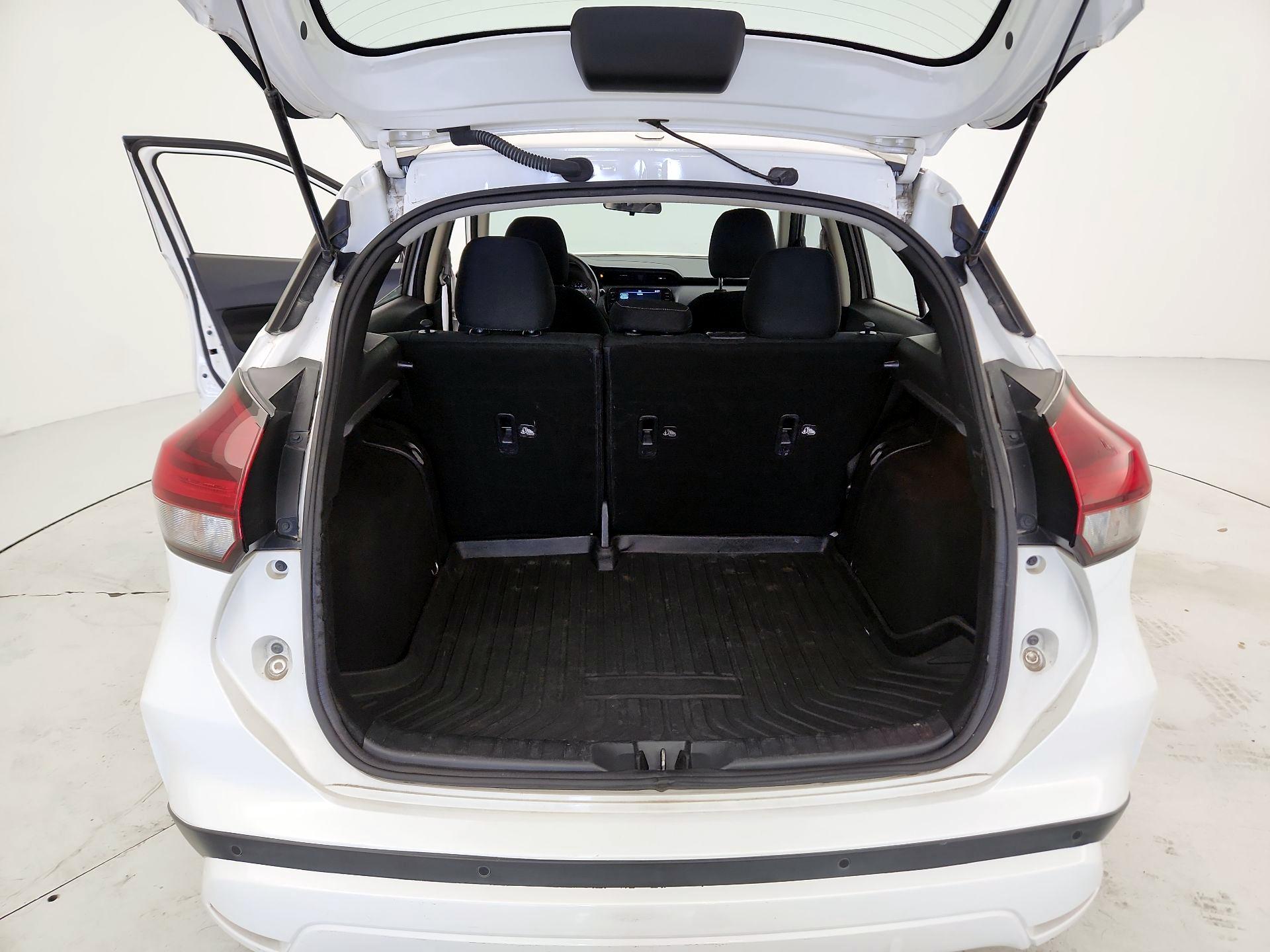 Thumbnail: 2021 Nissan Kicks - 19