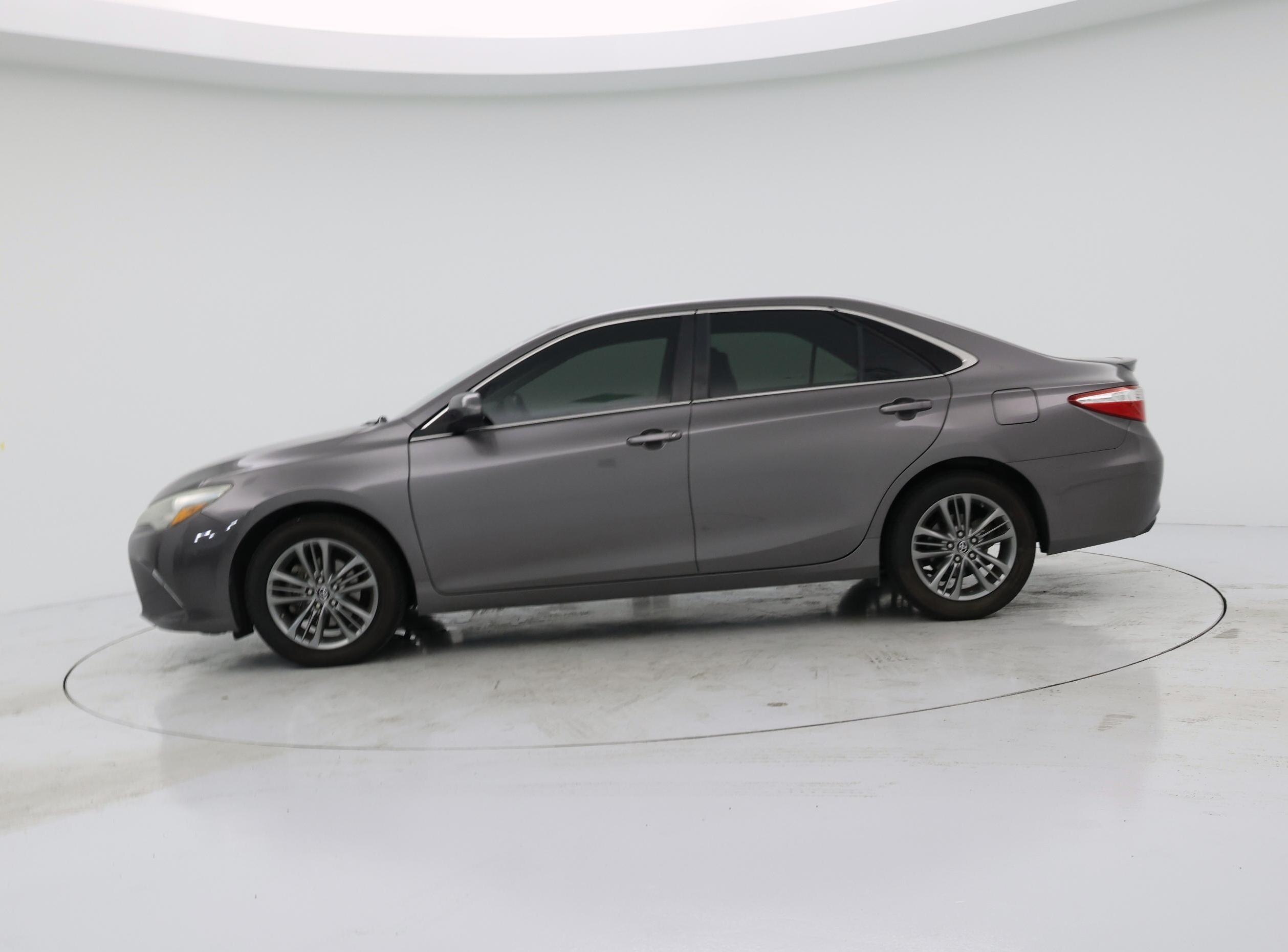Thumbnail: 2017 Toyota Camry - 3