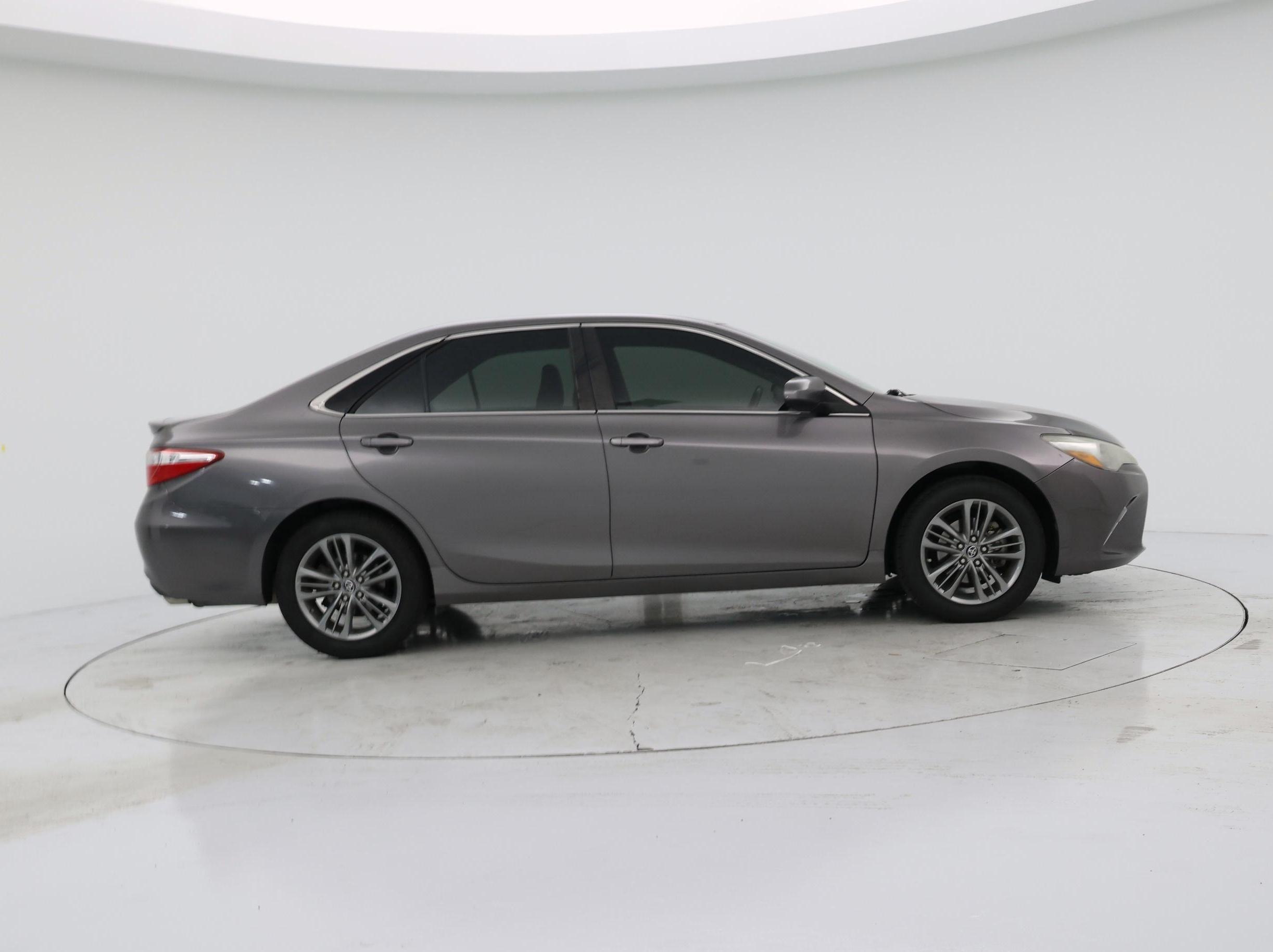 Thumbnail: 2017 Toyota Camry - 7