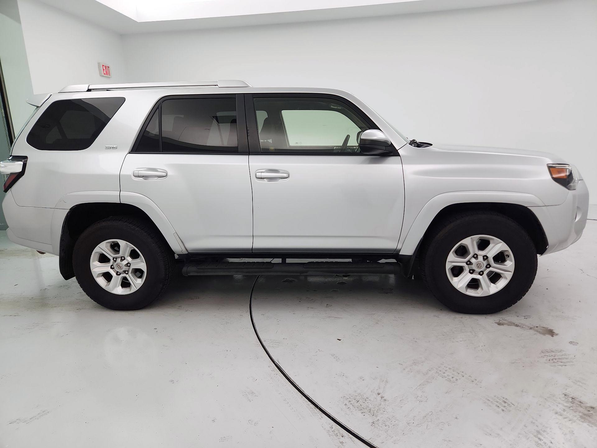Thumbnail: 2015 Toyota 4Runner - 4