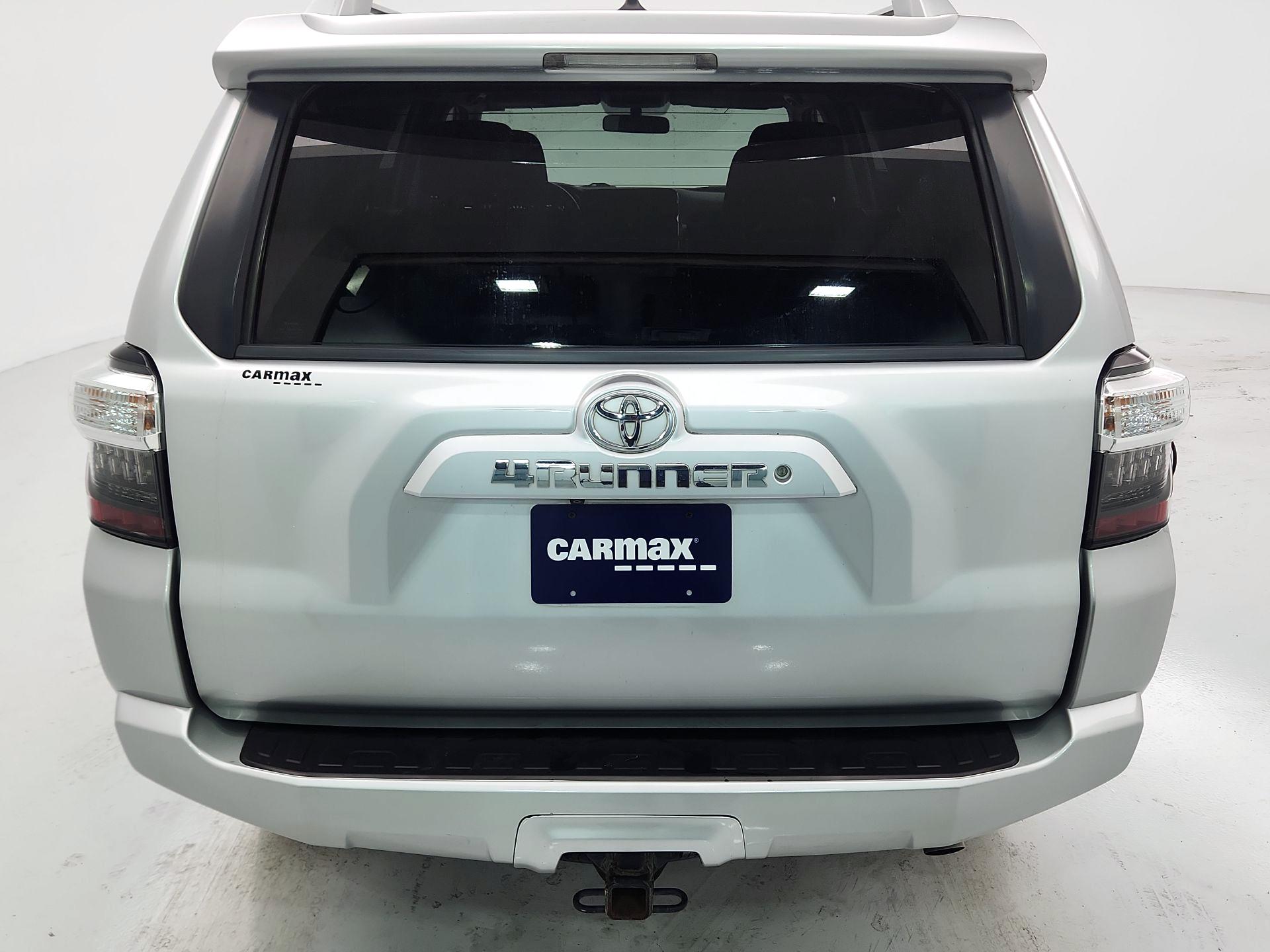Thumbnail: 2015 Toyota 4Runner - 6