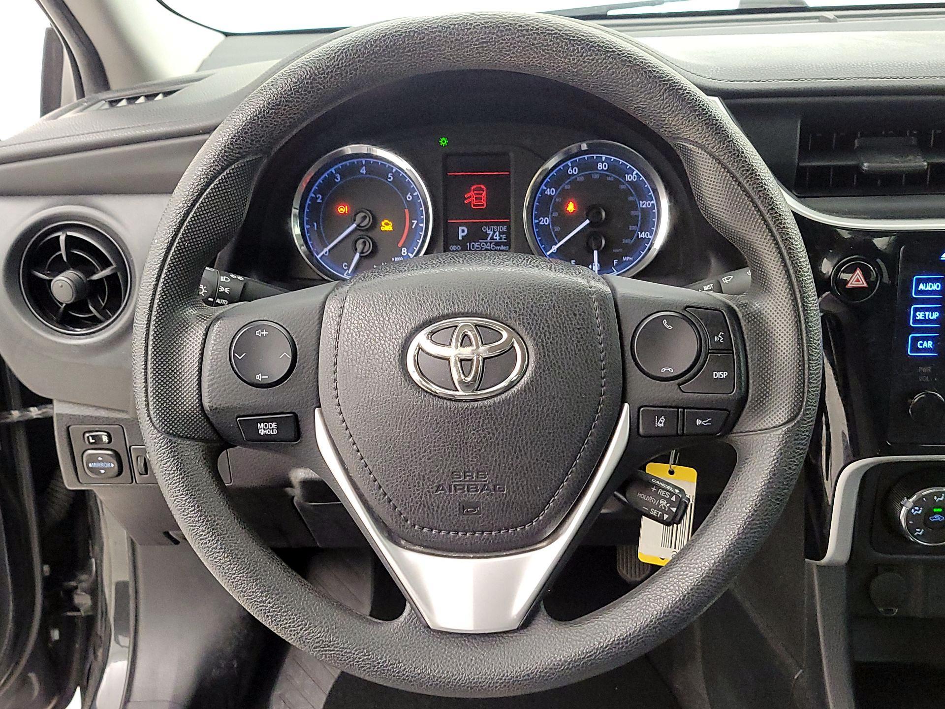 Thumbnail: 2017 Toyota Corolla - 10