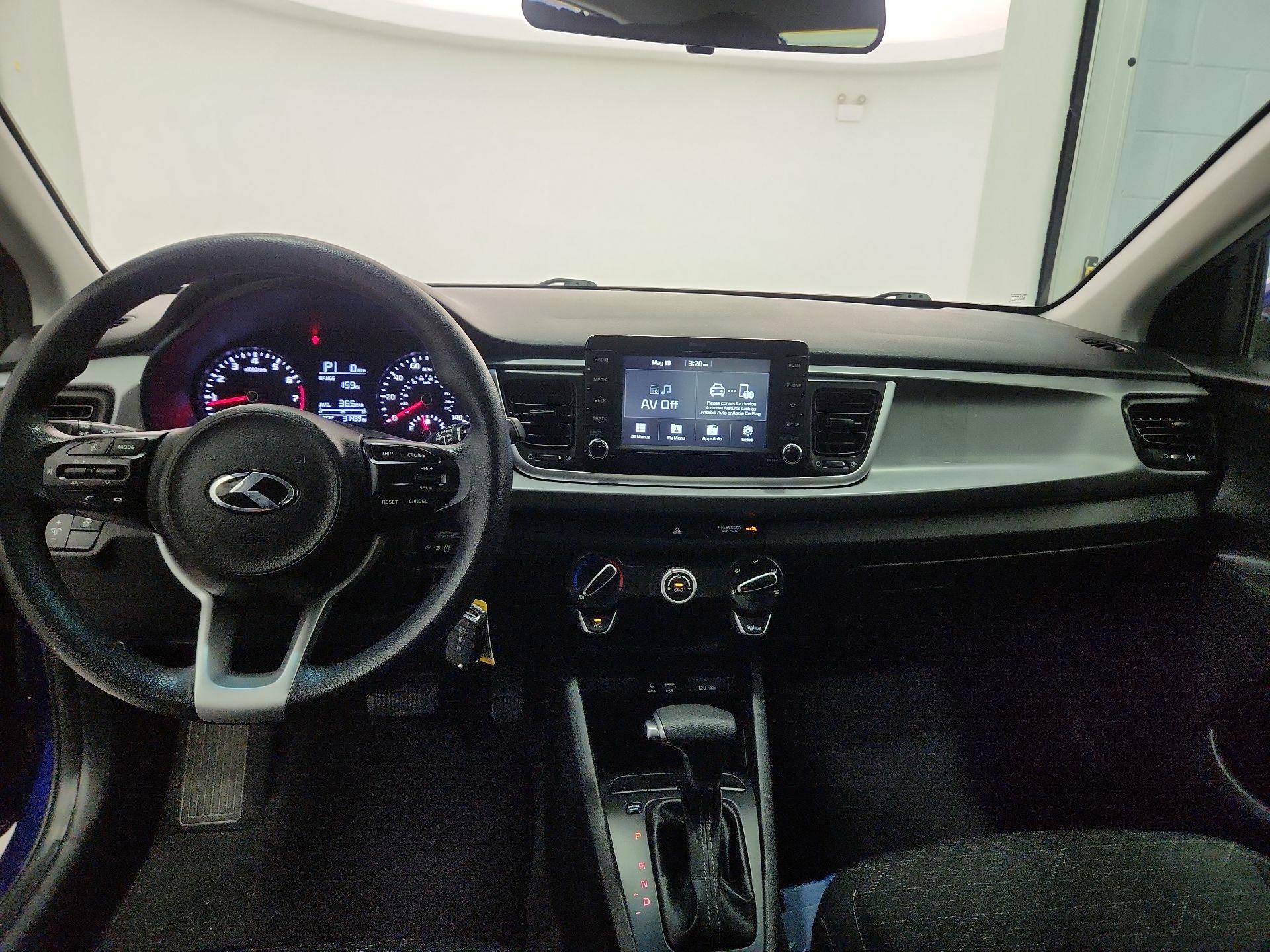Thumbnail: 2020 Kia Rio5 - 9