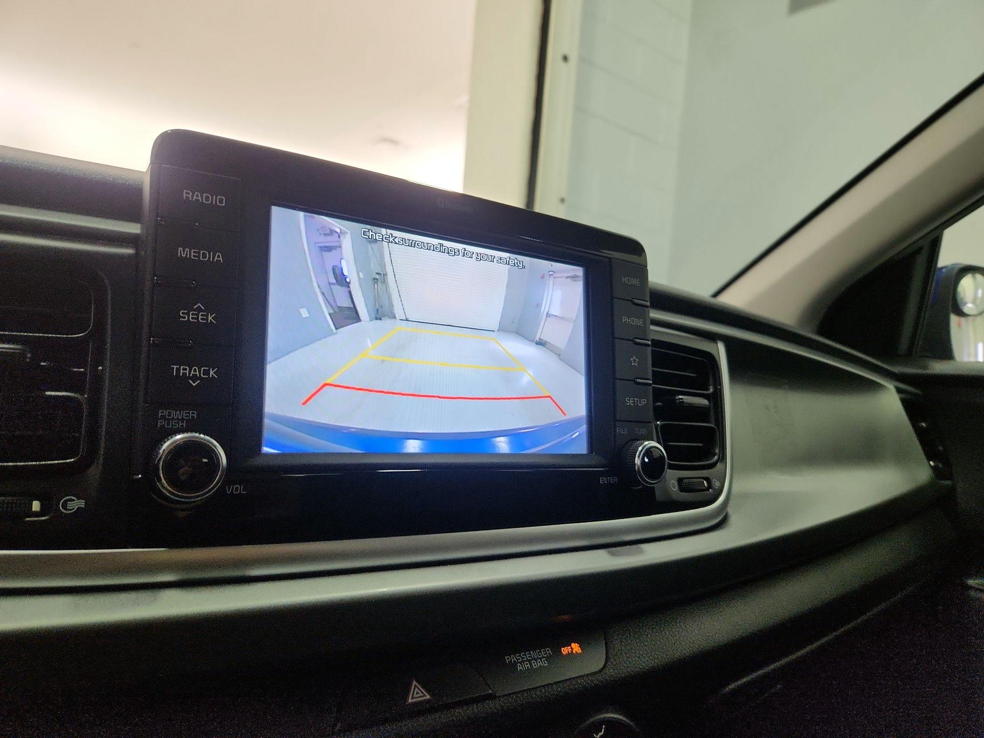 Thumbnail: 2020 Kia Rio5 - 14