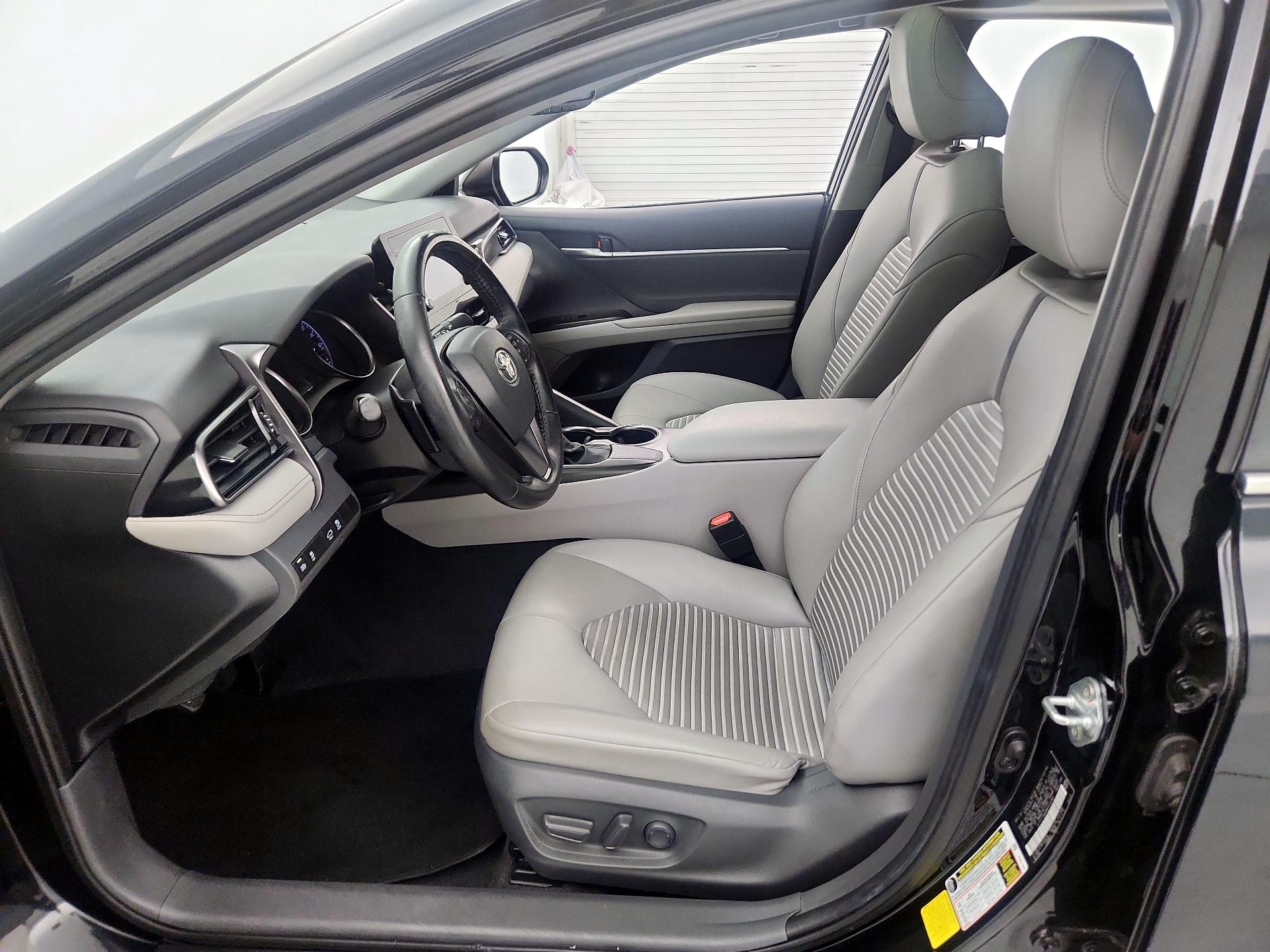 Thumbnail: 2021 Toyota Camry - 11