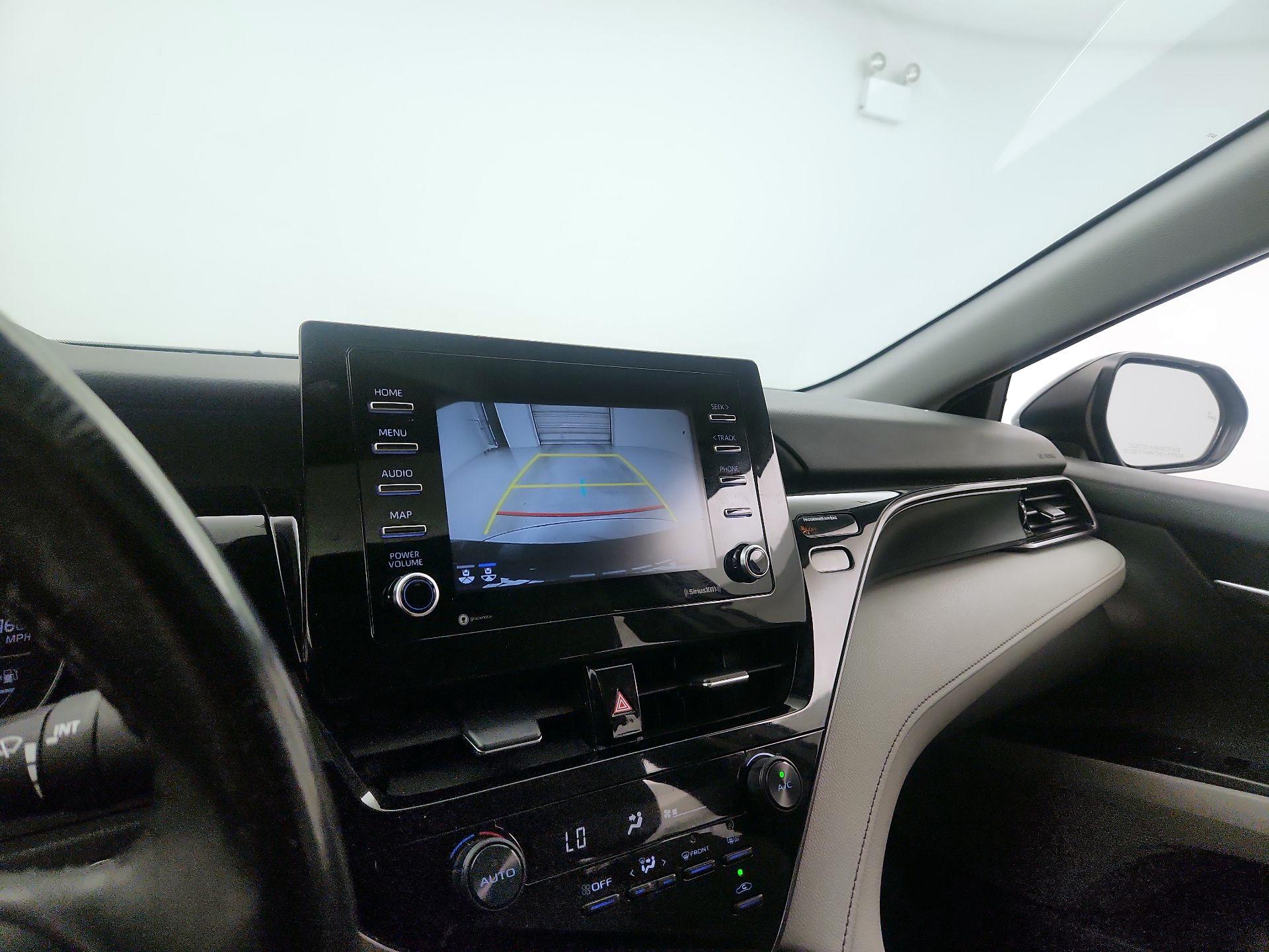 Thumbnail: 2021 Toyota Camry - 14