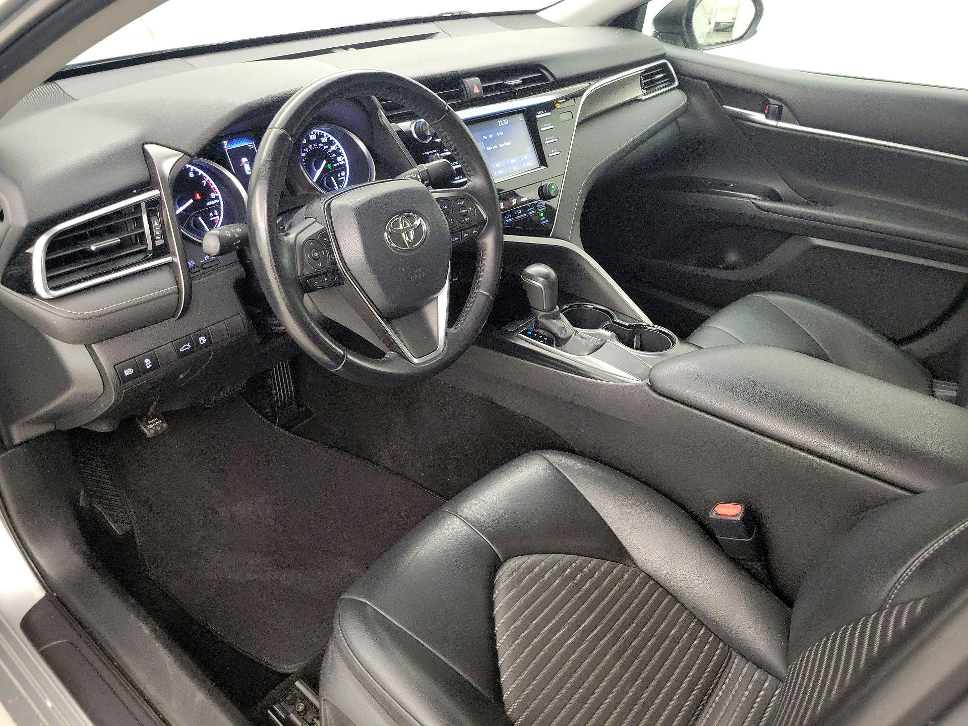 Thumbnail: 2018 Toyota Camry - 11