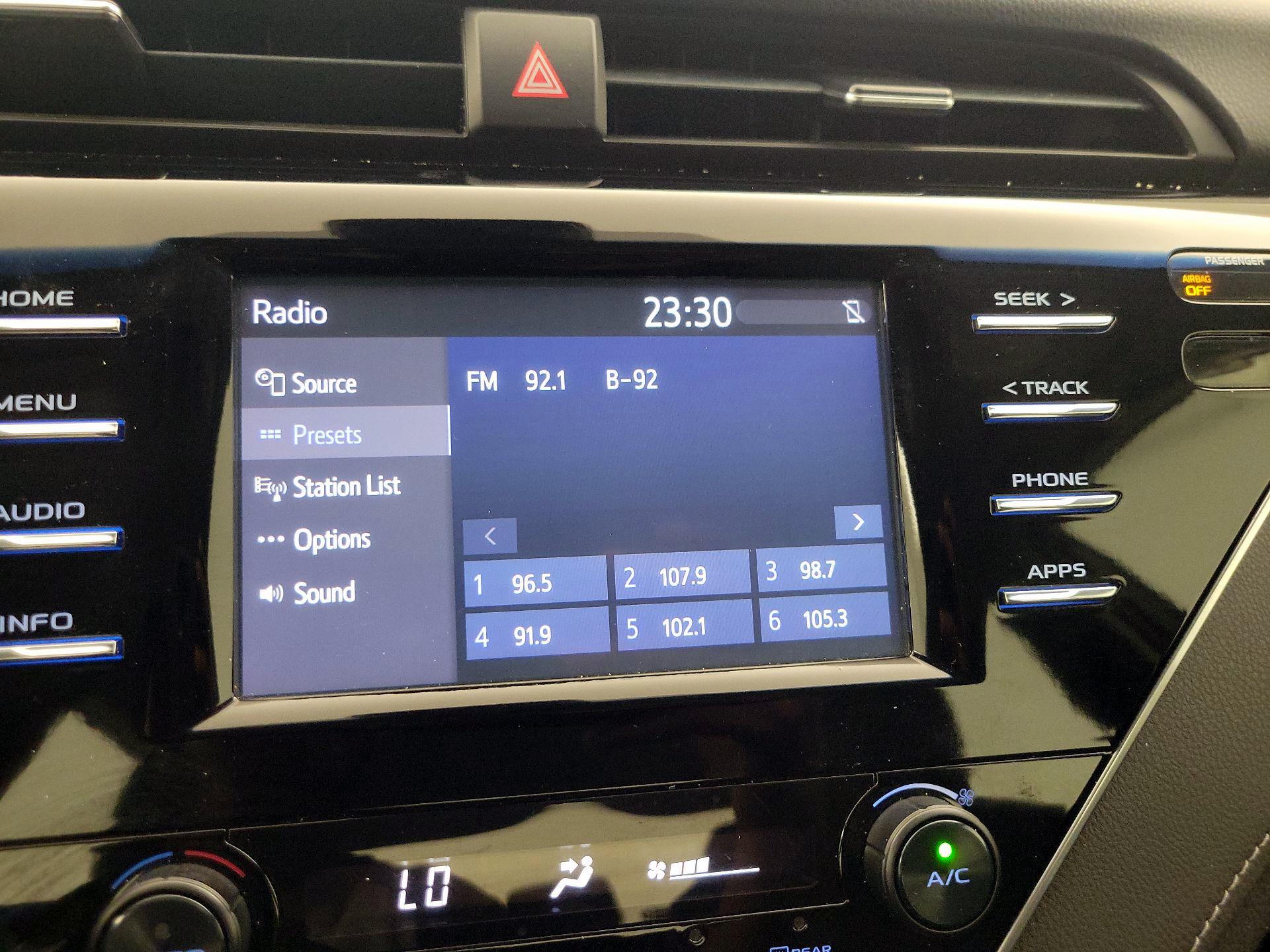 Thumbnail: 2018 Toyota Camry - 15