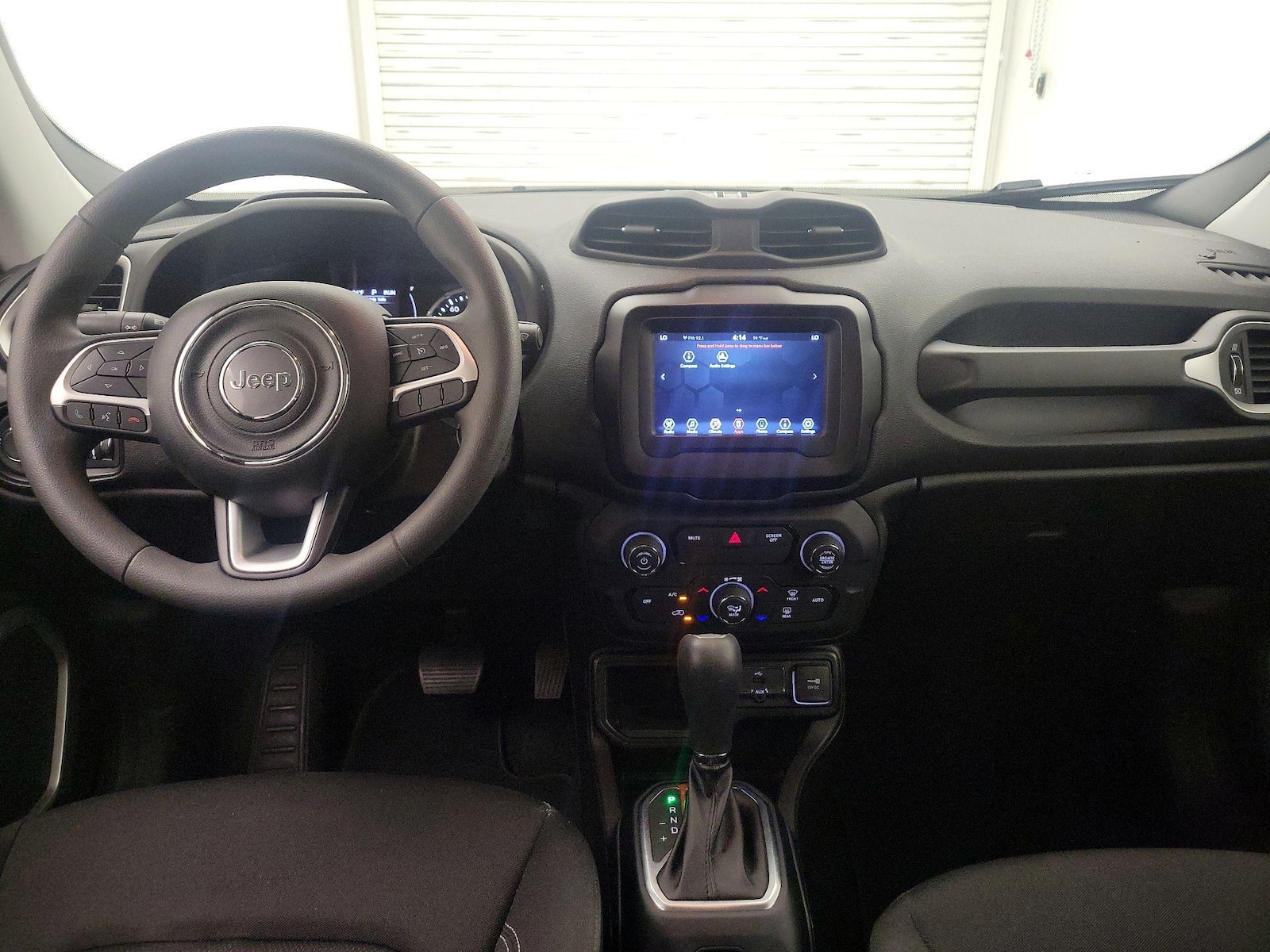 2020 Jeep Renegade Jeepster - Photo 10