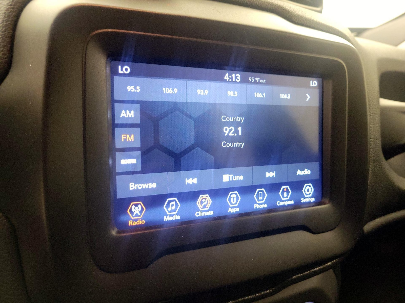 2020 Jeep Renegade Jeepster - Photo 16