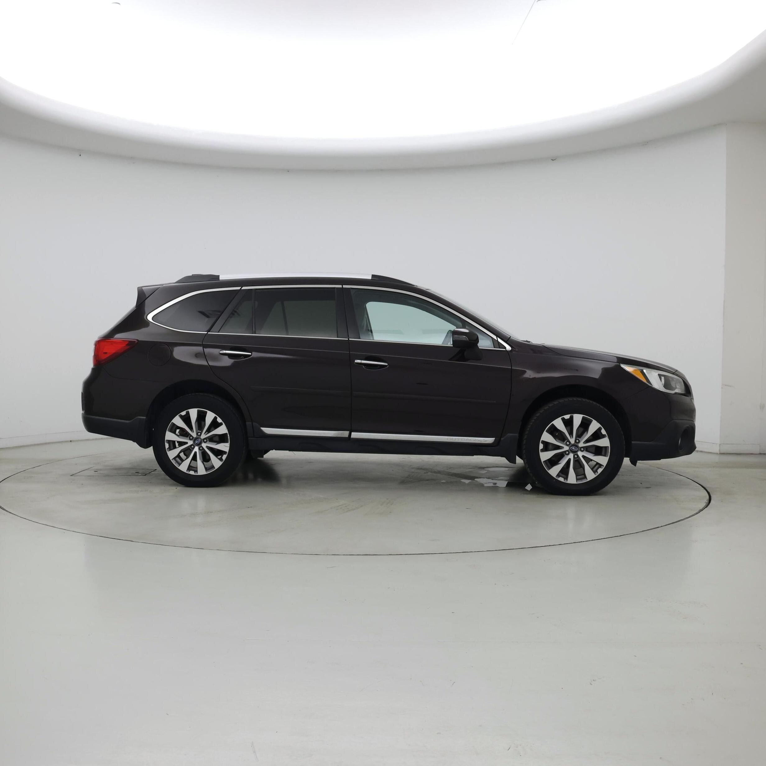 Thumbnail: 2017 Subaru Outback - 7