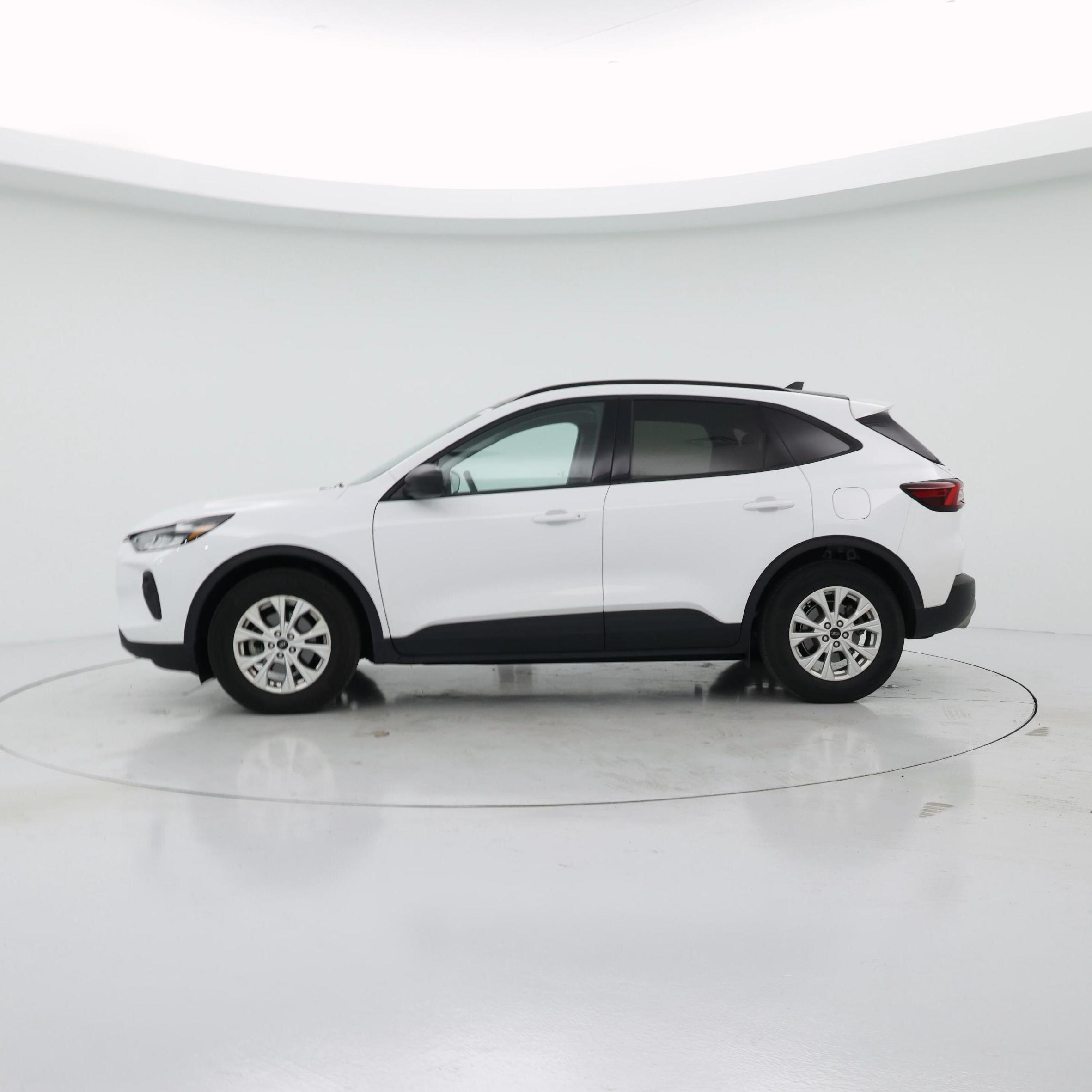 Thumbnail: 2025 Ford Escape - 3
